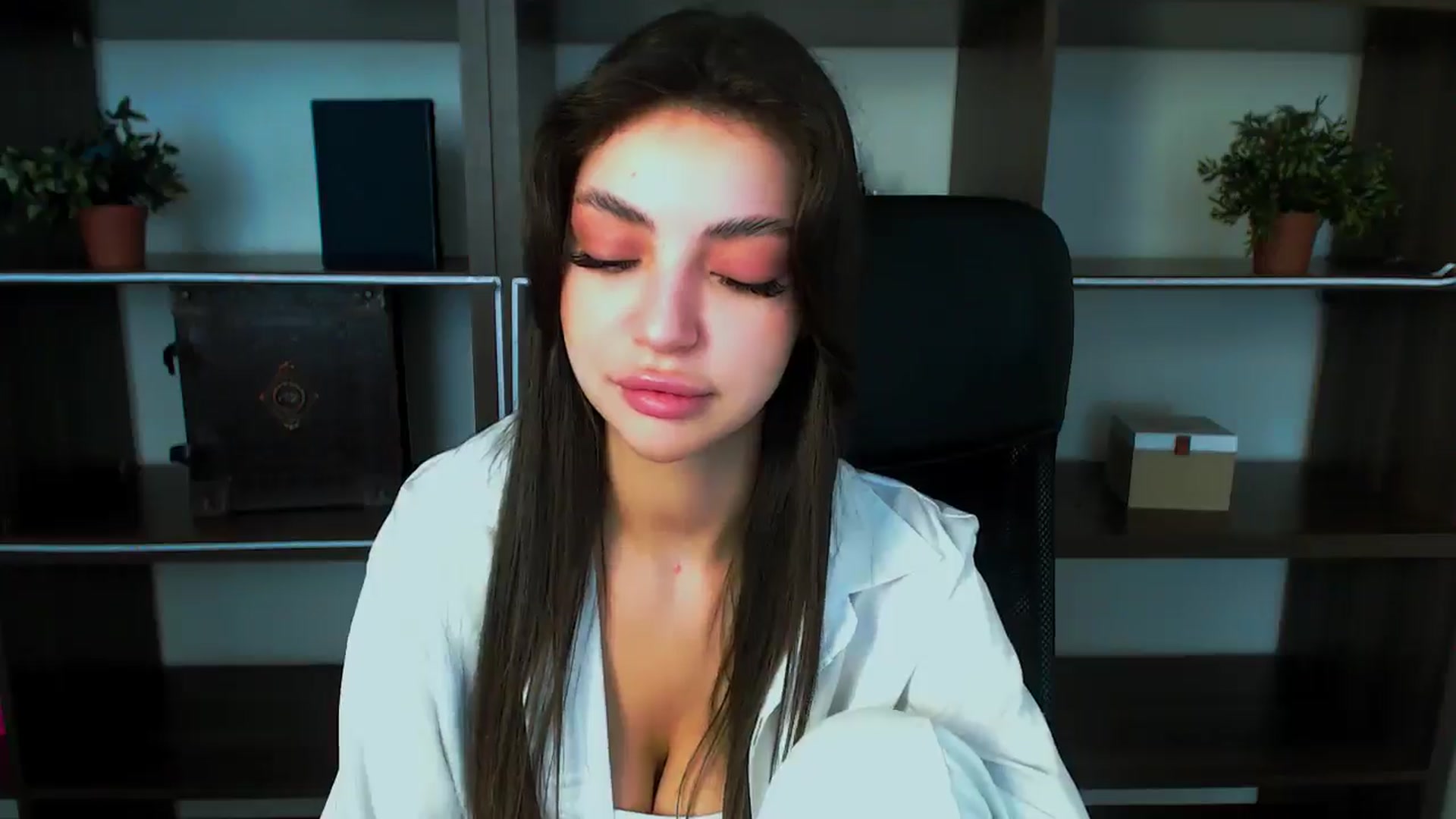 Gallery image thumbnail from EvilMuse's myfreecams stream on, 06/21/2025, 13:02 image 15 of 20