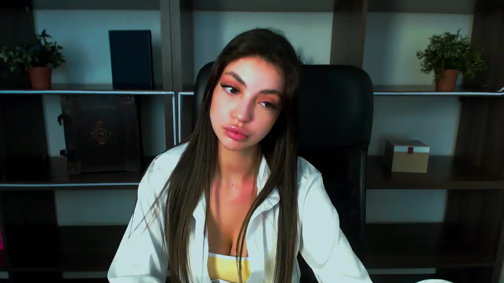 Gallery image thumbnail from EvilMuse's myfreecams stream on, 06/21/2025, 15:33 image 7 of 20