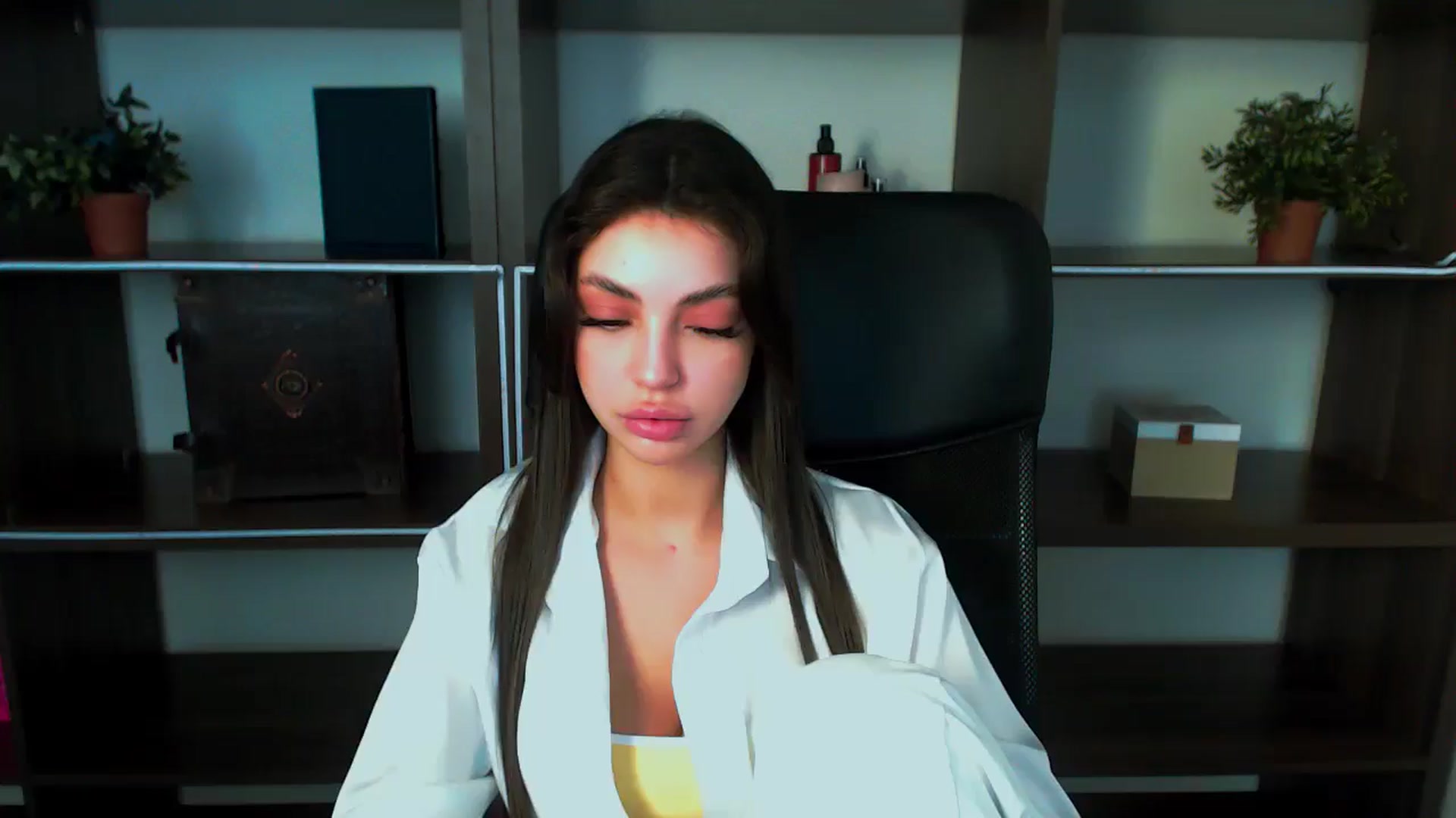Gallery image thumbnail from EvilMuse's myfreecams stream on, 06/21/2025, 15:33 image 4 of 20