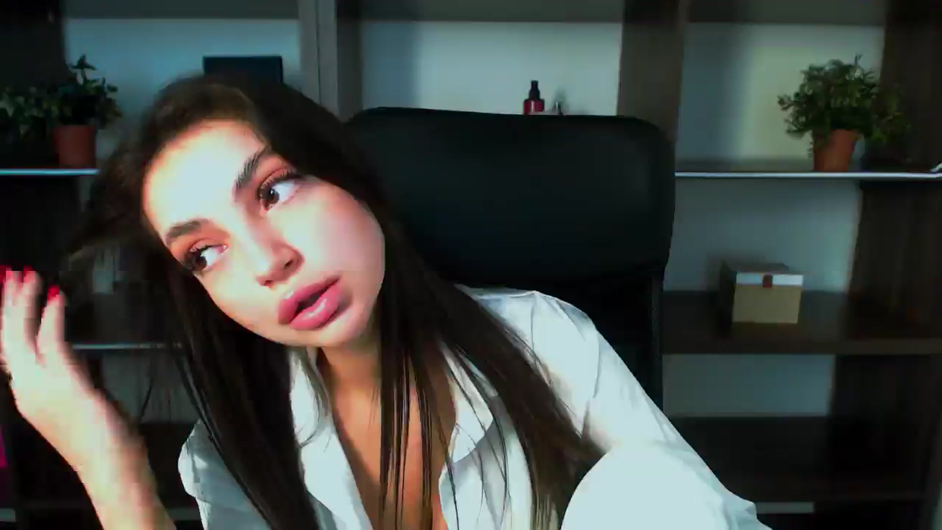 Gallery image thumbnail from EvilMuse's myfreecams stream on, 06/21/2025, 15:33 image 6 of 20