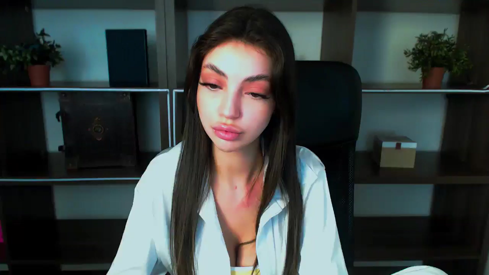 Gallery image thumbnail from EvilMuse's myfreecams stream on, 06/21/2025, 15:33 image 8 of 20