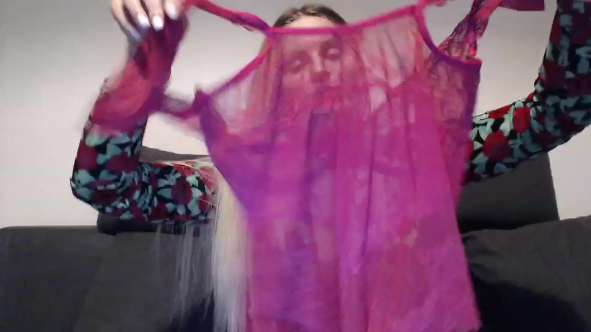 Gallery image thumbnail from EvilRosemary's myfreecams stream on, 04/09/2023, 20:40 image 4 of 20