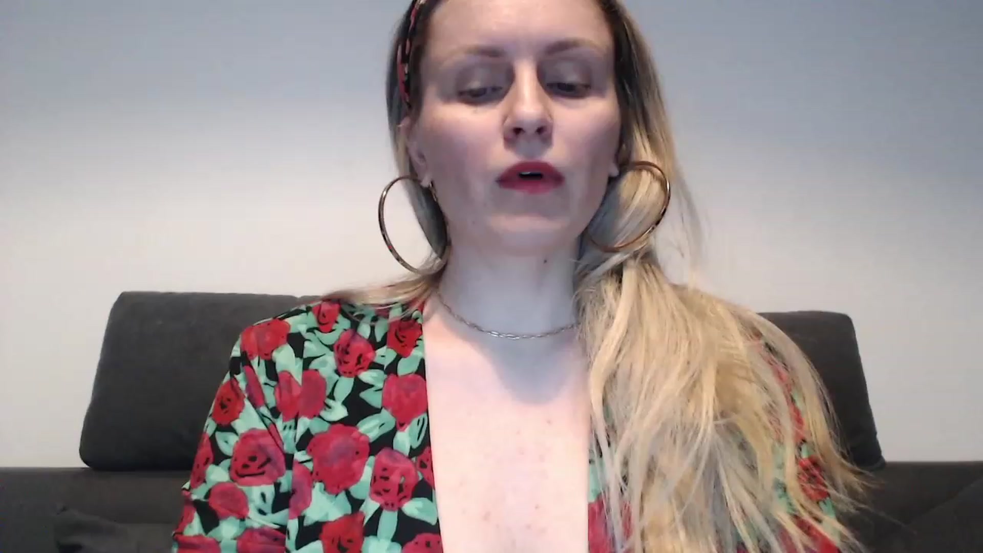 Gallery image thumbnail from EvilRosemary's myfreecams stream on, 04/29/2023, 22:37 image 9 of 20