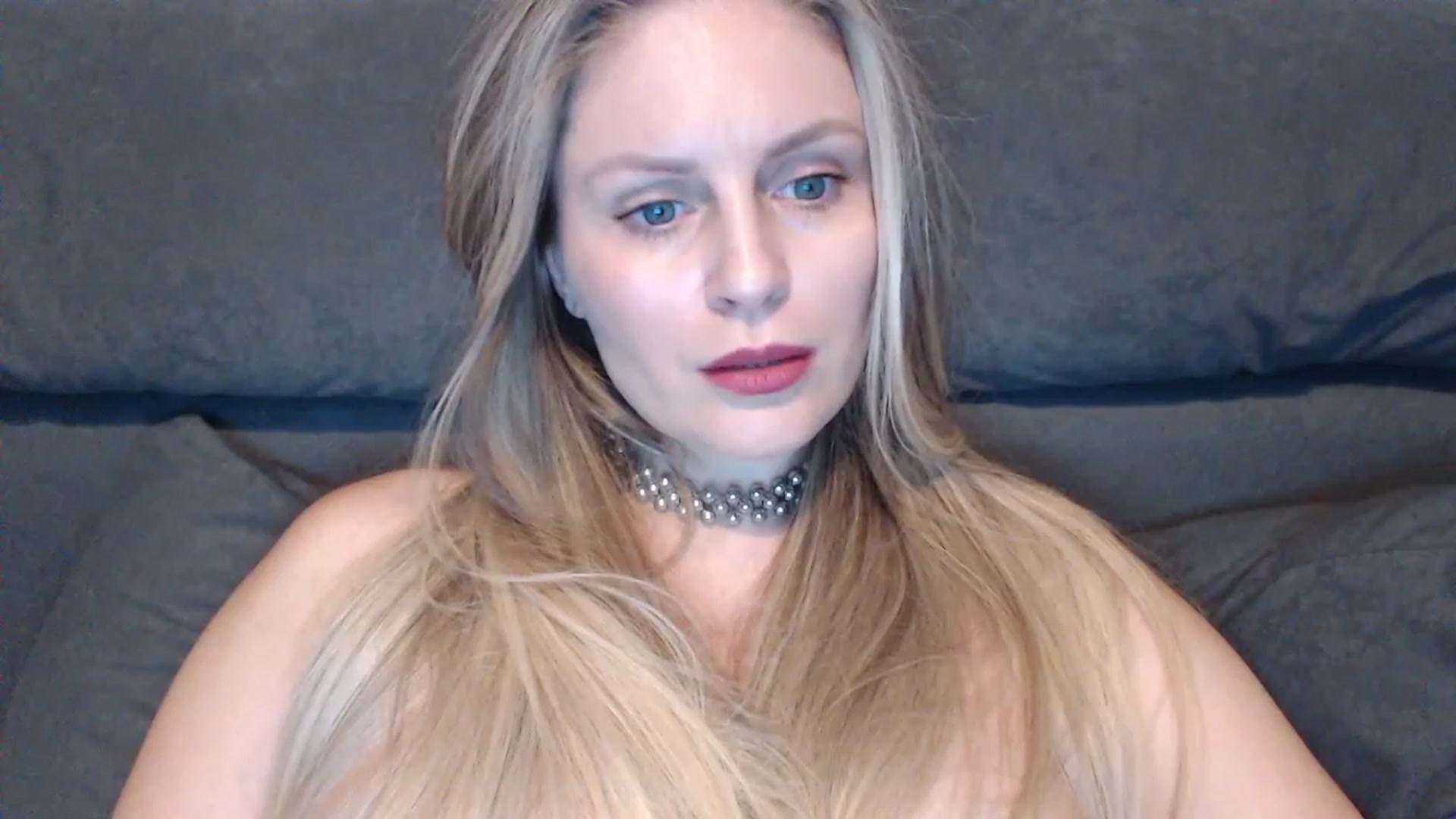 Gallery image thumbnail from EvilRosemary's myfreecams stream on, 08/08/2023, 24:40 image 14 of 20