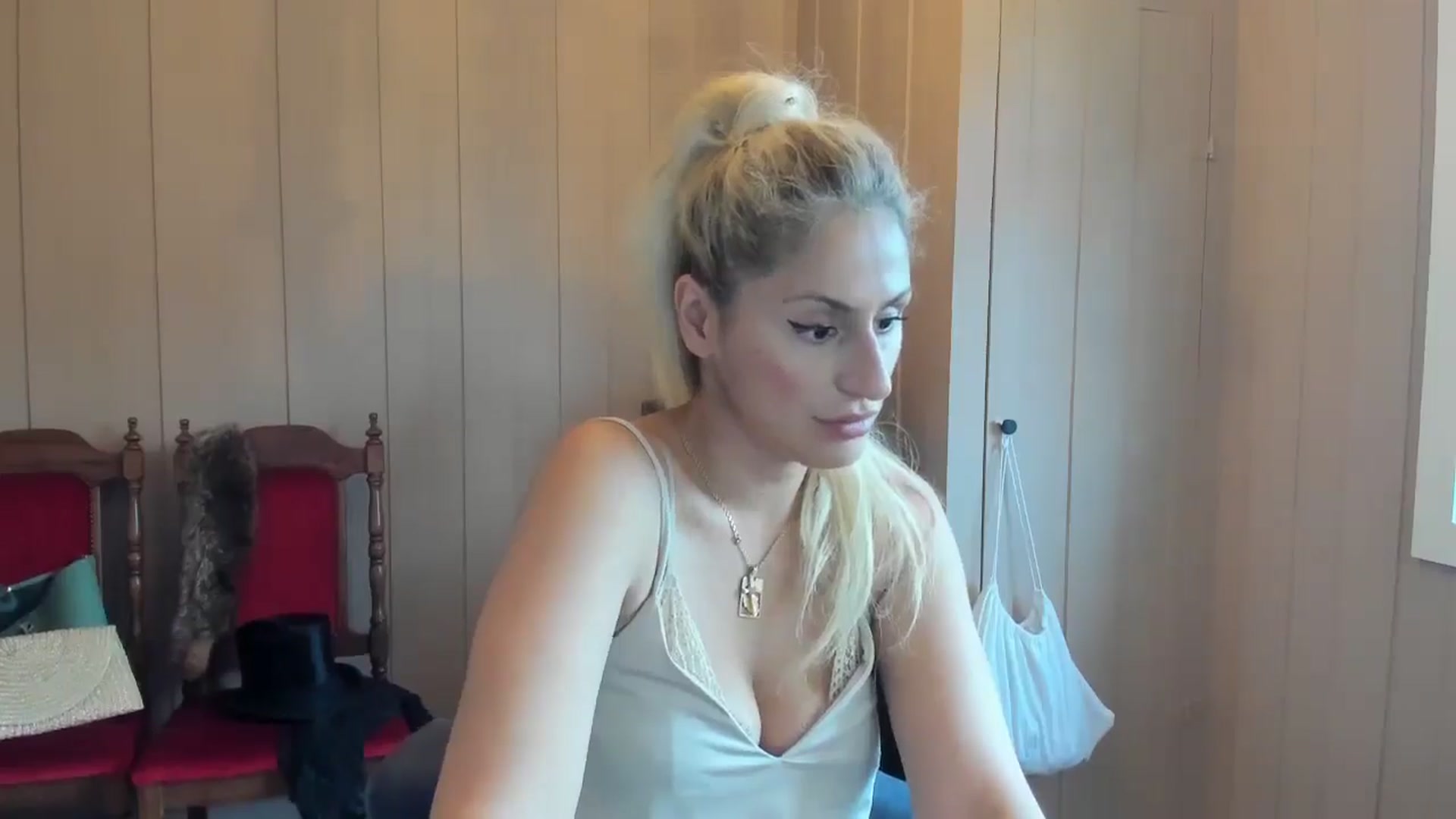 Gallery image thumbnail from Evilelegance's myfreecams stream on, 06/26/2025, 18:57 image 3 of 20