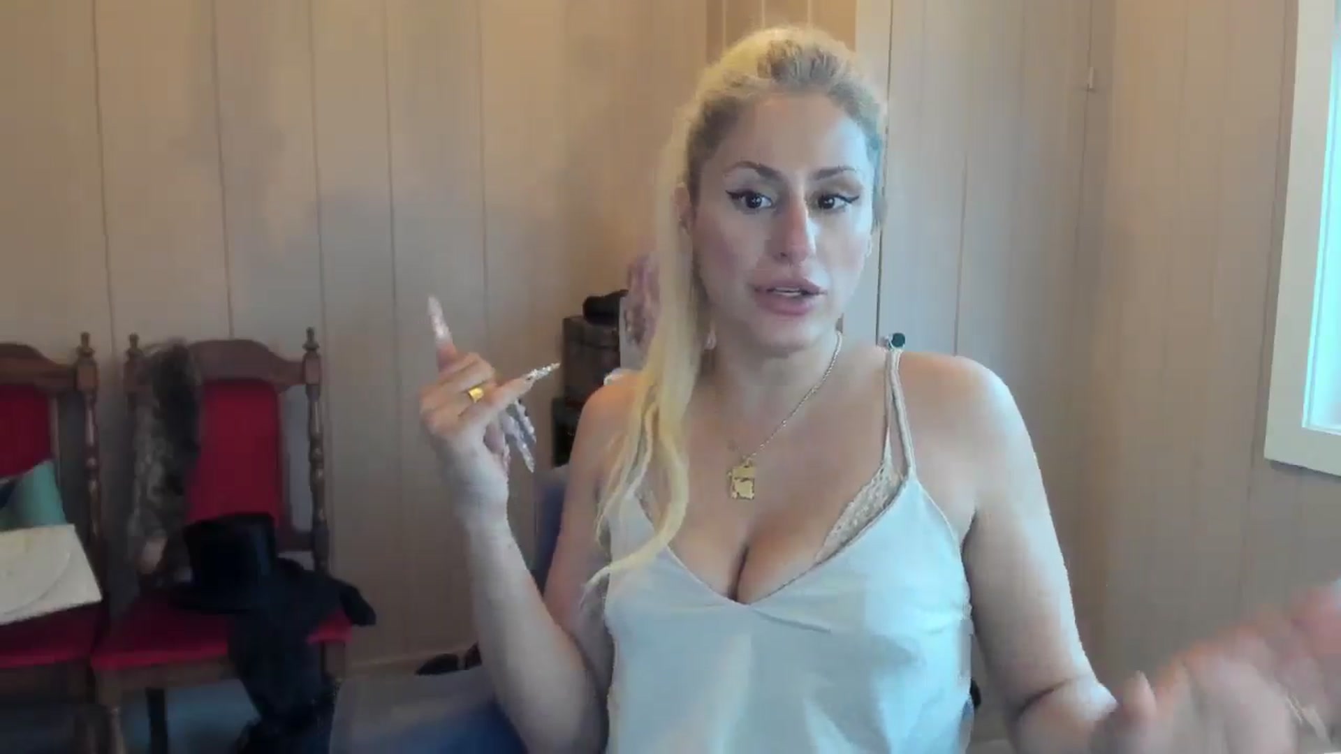 Gallery image thumbnail from Evilelegance's myfreecams stream on, 06/26/2025, 20:04 image 5 of 20