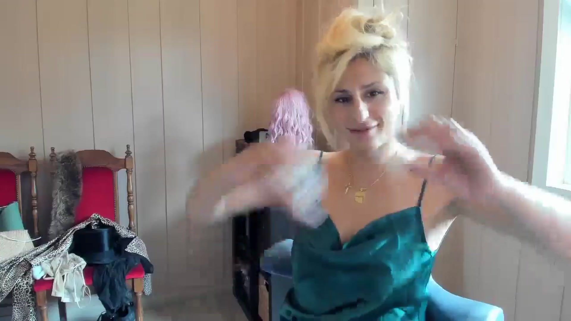Gallery image thumbnail from Evilelegance's myfreecams stream on, 06/27/2025, 10:05 image 9 of 20