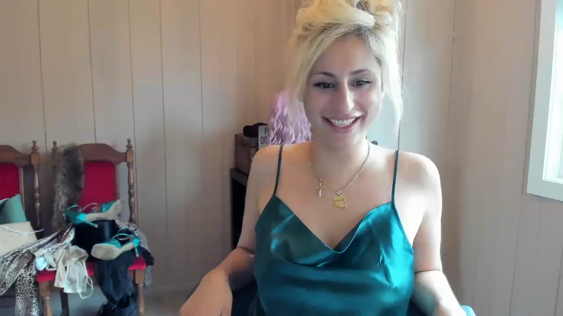 Gallery image thumbnail from Evilelegance's myfreecams stream on, 06/27/2025, 10:47 image 7 of 20