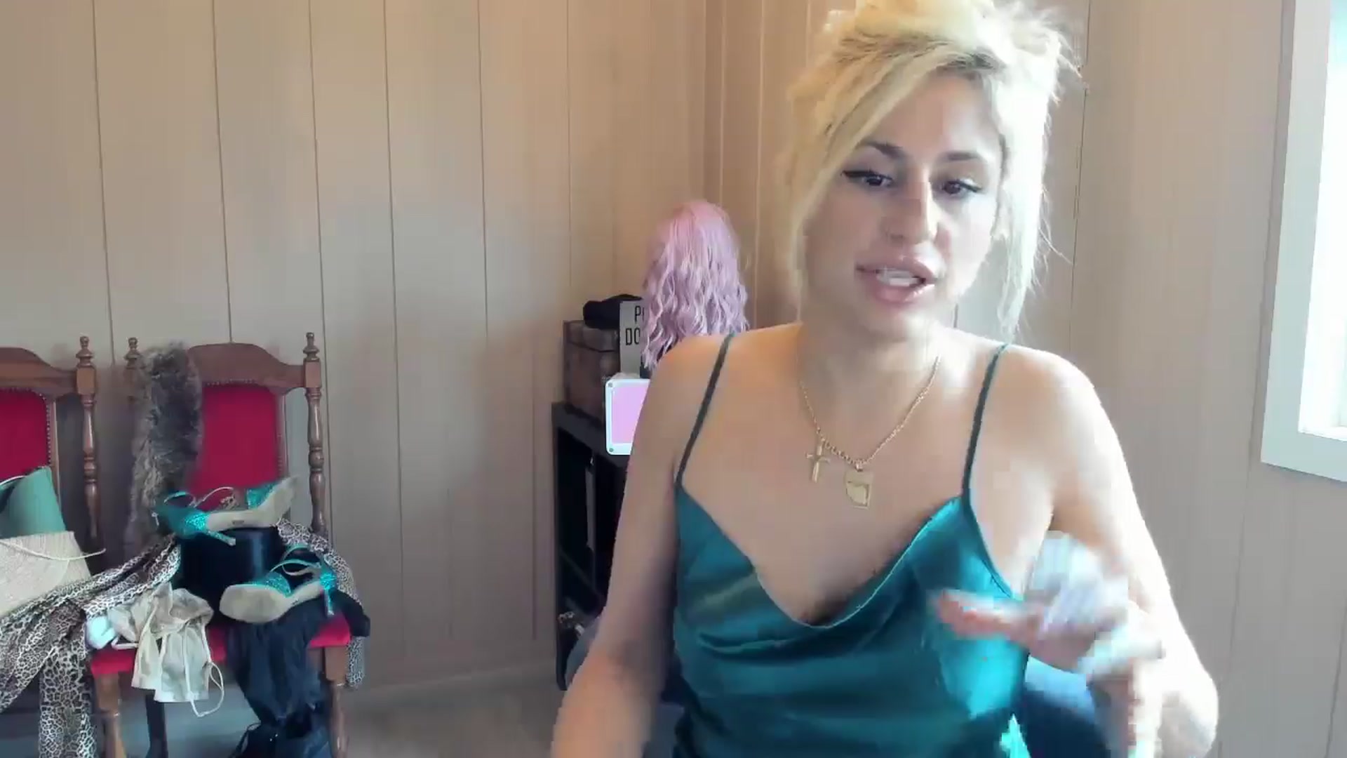 Gallery image thumbnail from Evilelegance's myfreecams stream on, 06/27/2025, 10:47 image 11 of 20