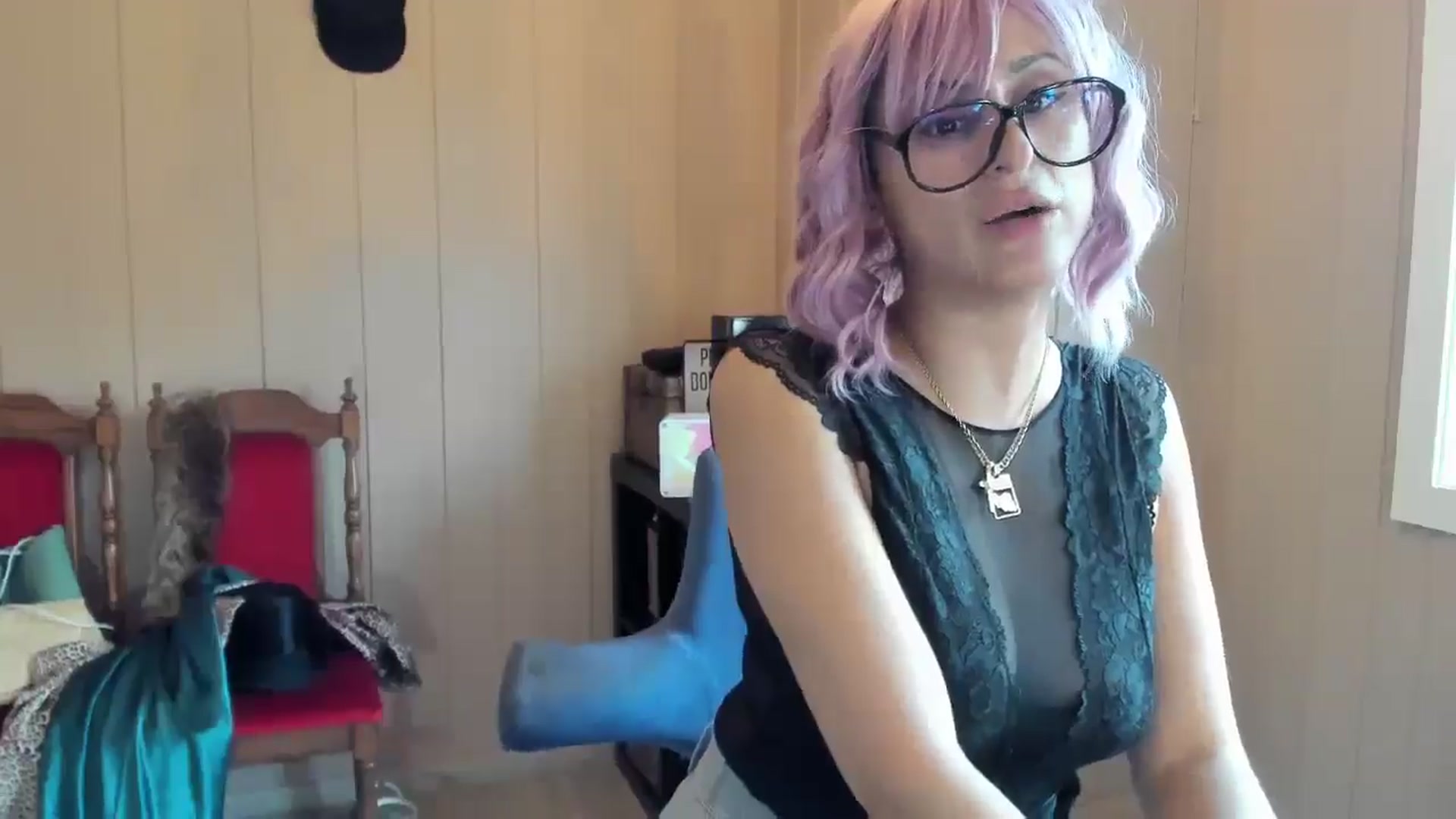 Gallery image thumbnail from Evilelegance's myfreecams stream on, 06/27/2025, 17:06 image 8 of 20