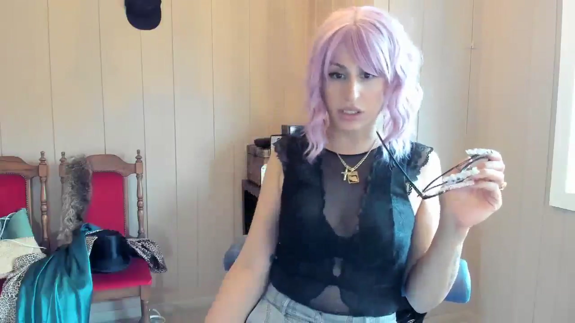 Gallery image thumbnail from Evilelegance's myfreecams stream on, 06/27/2025, 17:06 image 9 of 20