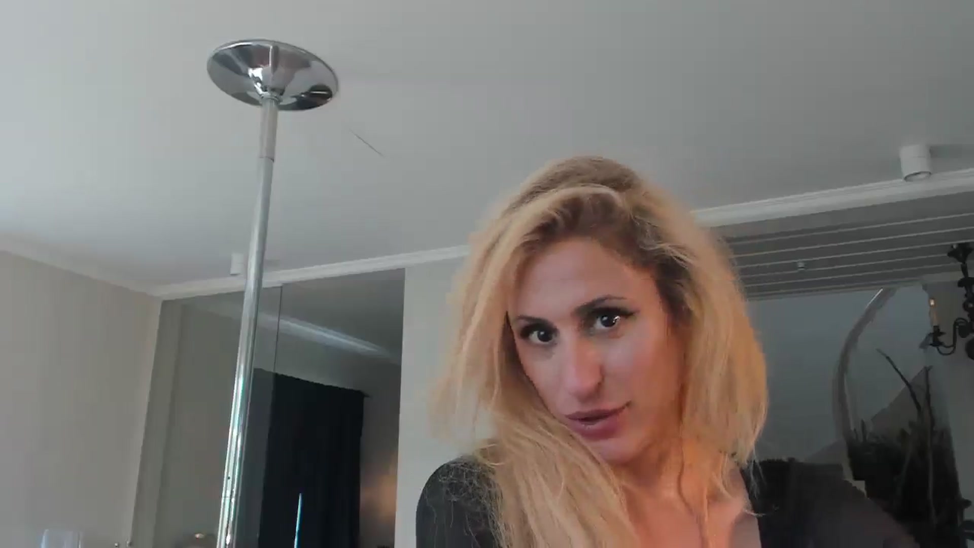 Gallery image thumbnail from Evilelegance's myfreecams stream on, 07/13/2025, 09:49 image 15 of 20