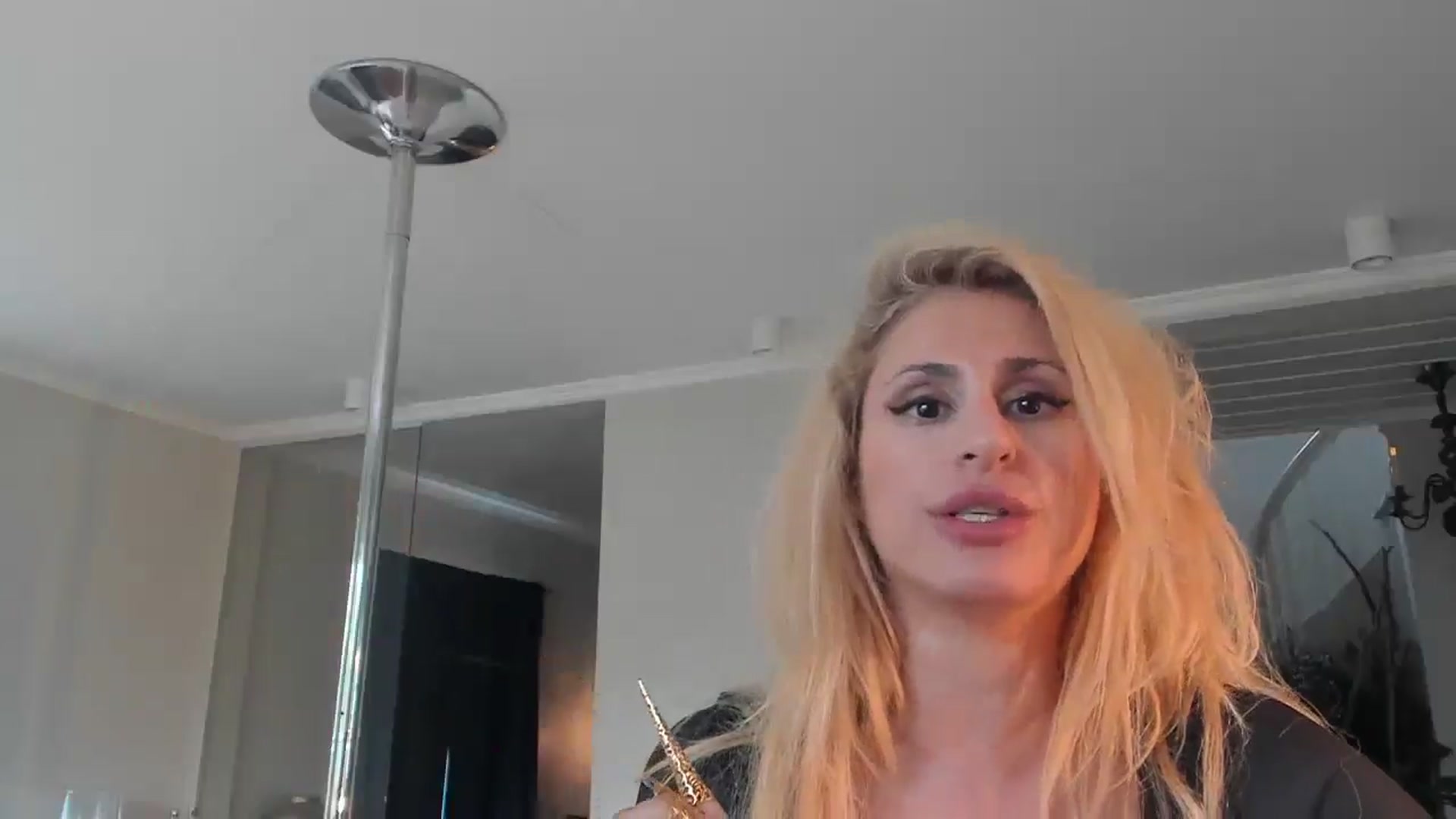 Gallery image thumbnail from Evilelegance's myfreecams stream on, 07/13/2025, 09:49 image 13 of 20
