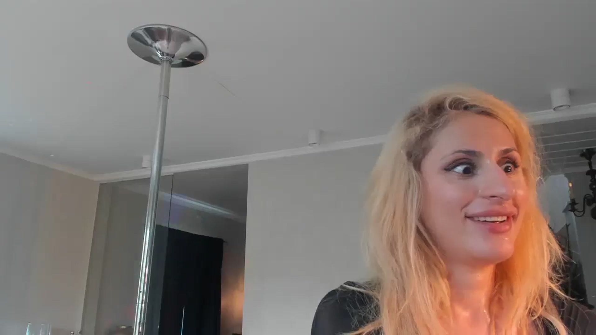Gallery image thumbnail from Evilelegance's myfreecams stream on, 07/13/2025, 09:49 image 14 of 20