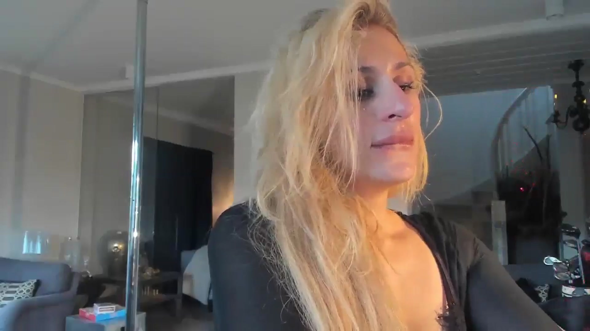 Gallery image thumbnail from Evilelegance's myfreecams stream on, 07/13/2025, 10:42 image 15 of 20