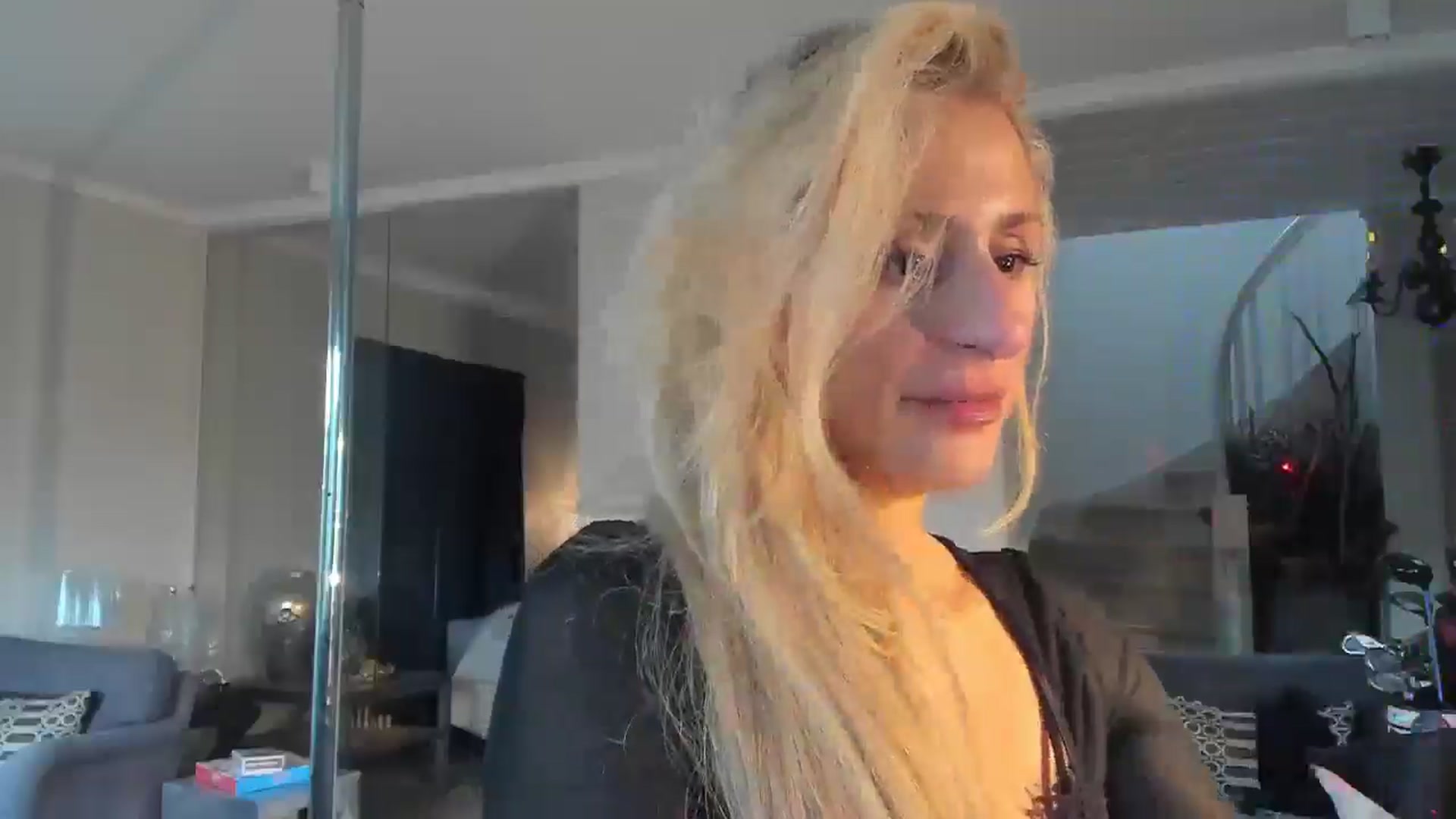 Gallery image thumbnail from Evilelegance's myfreecams stream on, 07/13/2025, 10:42 image 11 of 20