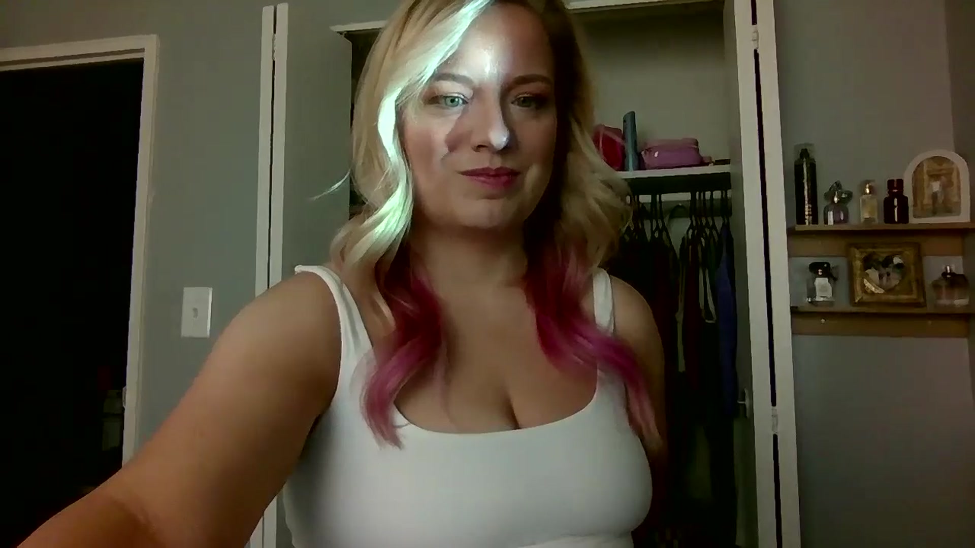Gallery image thumbnail from Evilkitty_23's myfreecams stream on, 01/30/2026, 16:42 image 14 of 20