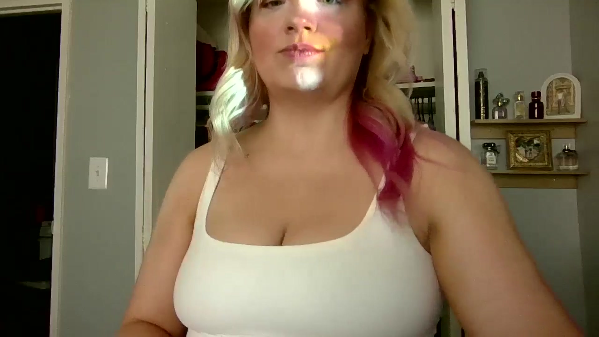 Gallery image thumbnail from Evilkitty_23's myfreecams stream on, 01/30/2026, 16:42 image 10 of 20