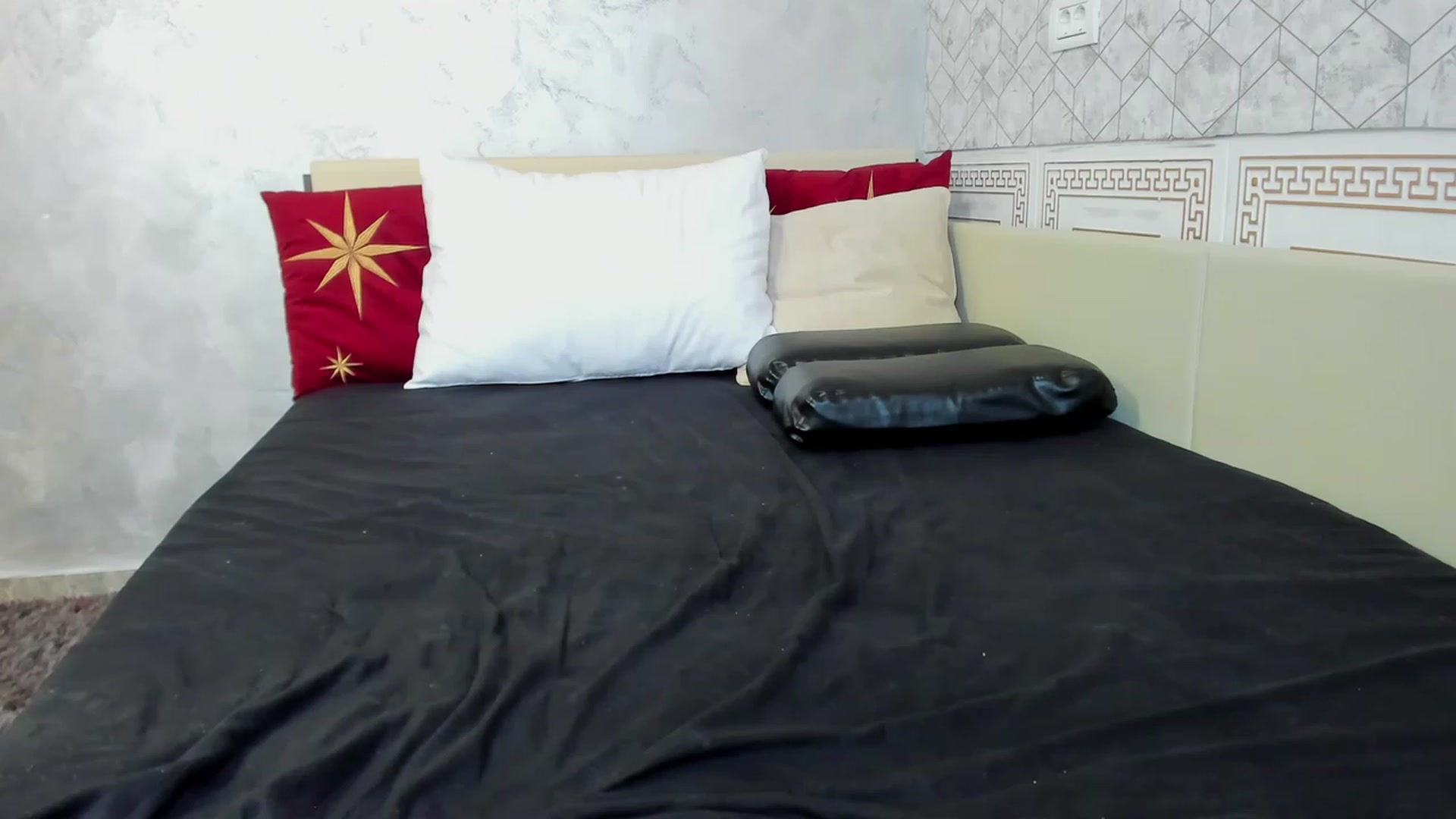 Gallery image thumbnail from Evvanew's myfreecams stream on, 06/06/2023, 13:39 image 7 of 20