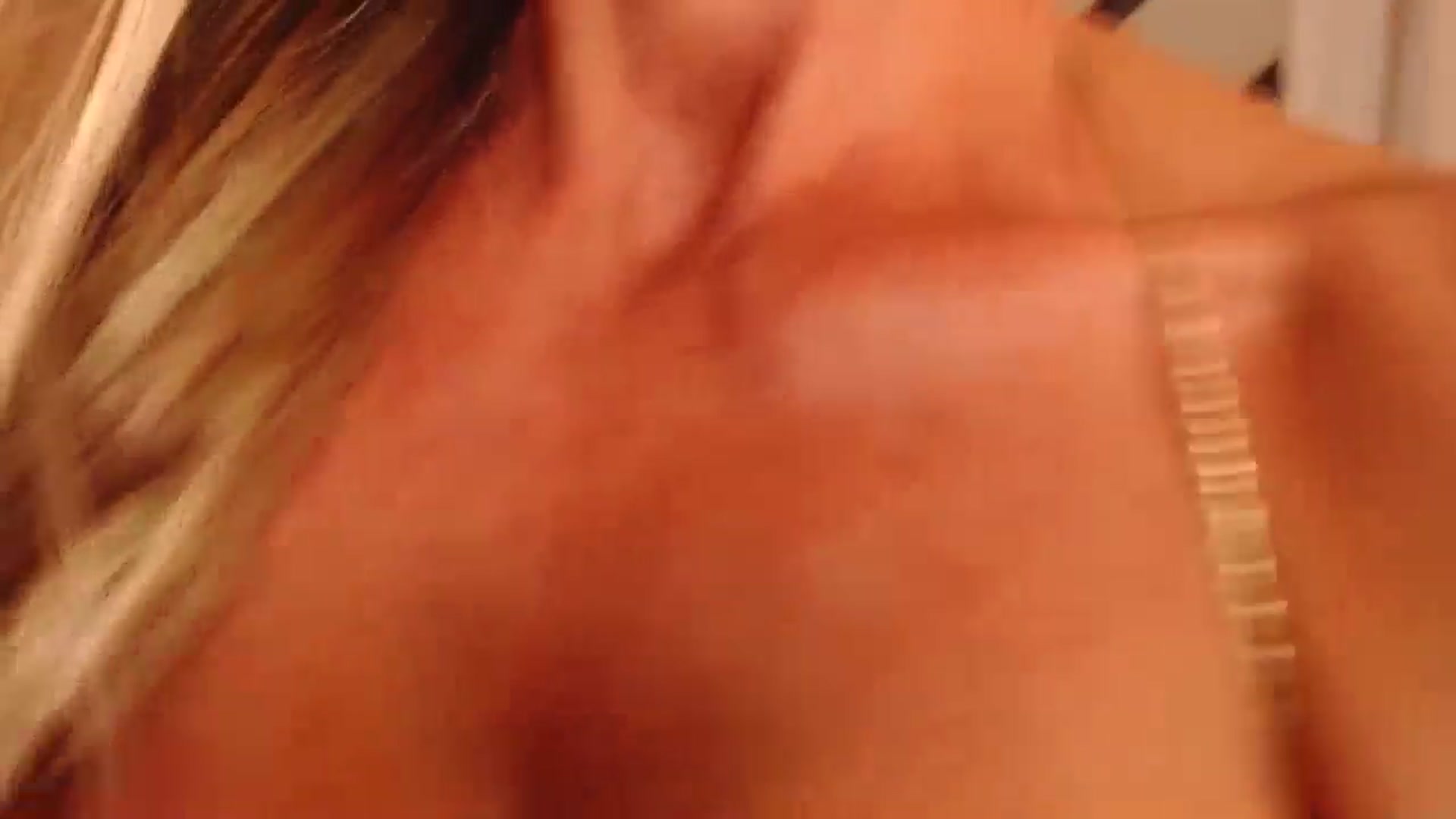 Gallery image thumbnail from Ewelinda's myfreecams stream on, 06/16/2024, 22:44 image 5 of 20