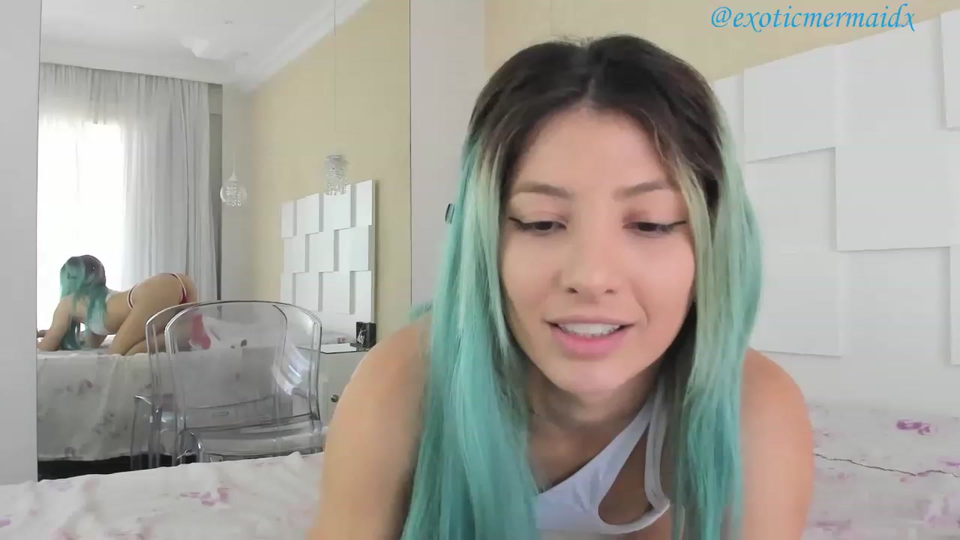 Gallery image thumbnail from Ex0ticMermaid's myfreecams stream on, 06/05/2023, 17:10 image 2 of 20