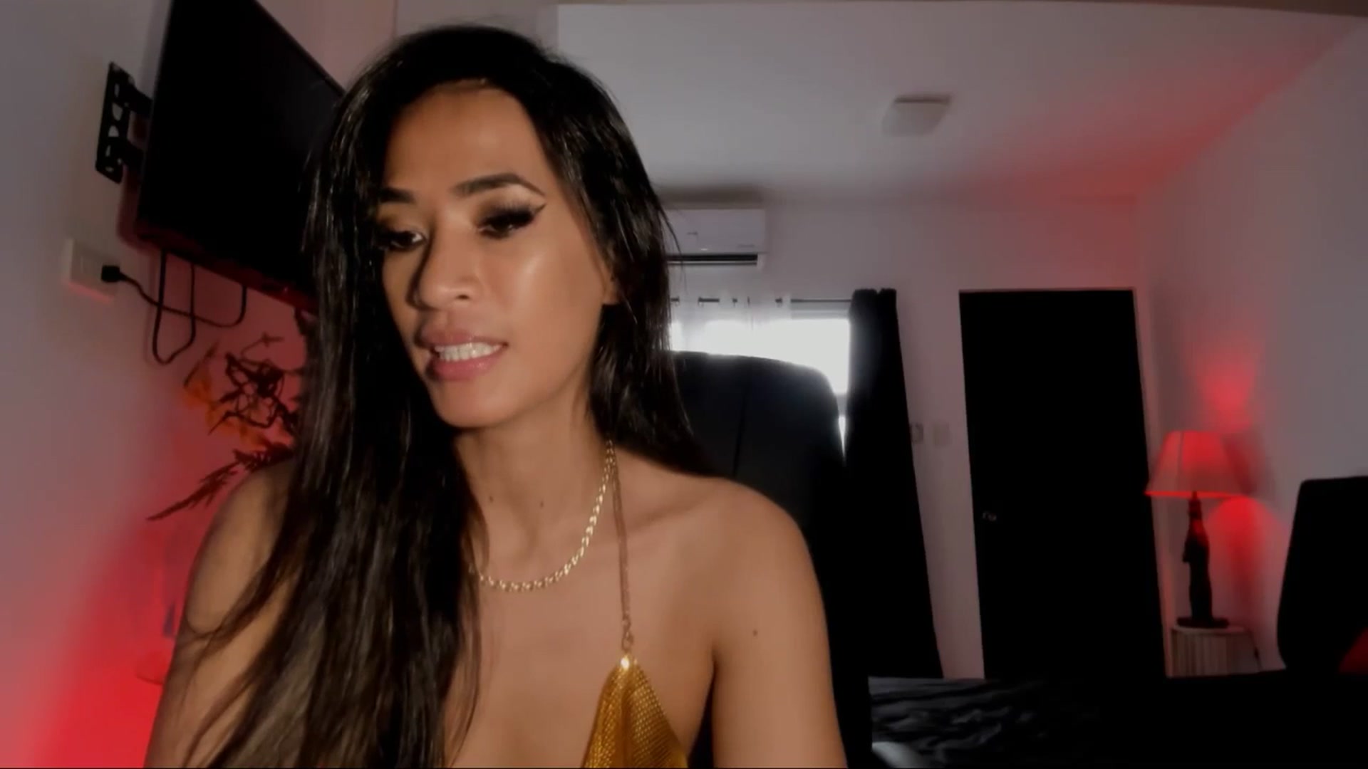 Gallery image thumbnail from ExoticGoddesX's myfreecams stream on, 06/17/2025, 24:33 image 3 of 20