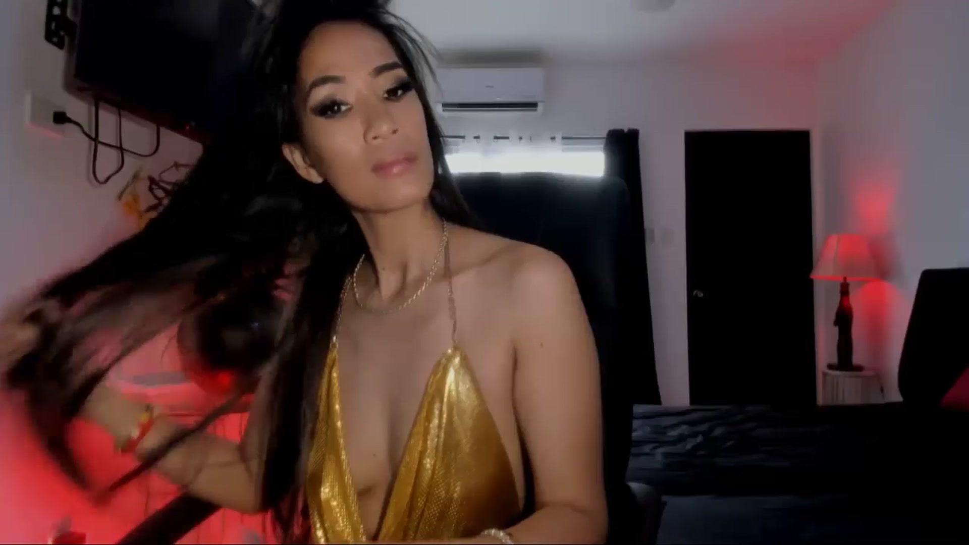 Gallery image thumbnail from ExoticGoddesX's myfreecams stream on, 06/17/2025, 24:33 image 18 of 20