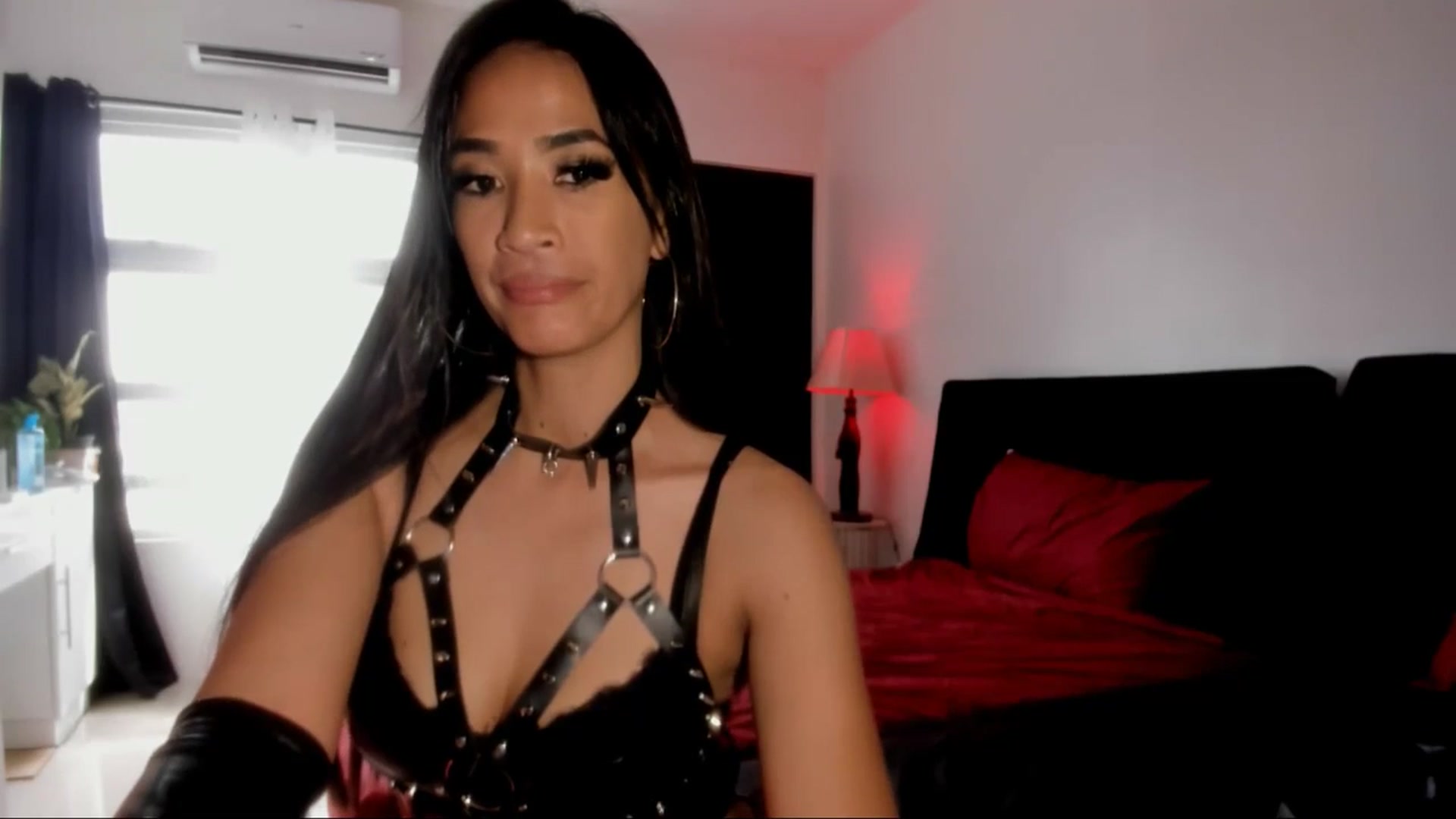Gallery image thumbnail from ExoticGoddesX's myfreecams stream on, 06/19/2025, 07:38 image 7 of 20
