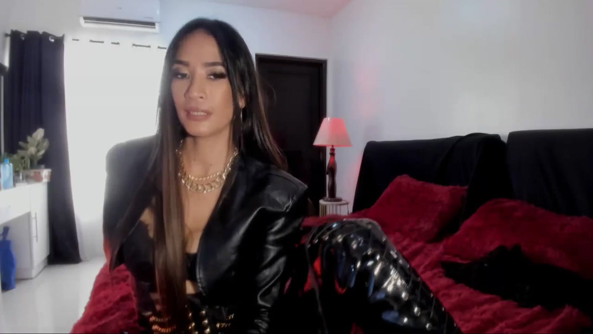Gallery image thumbnail from ExoticGoddesX's myfreecams stream on, 06/22/2025, 24:53 image 10 of 20
