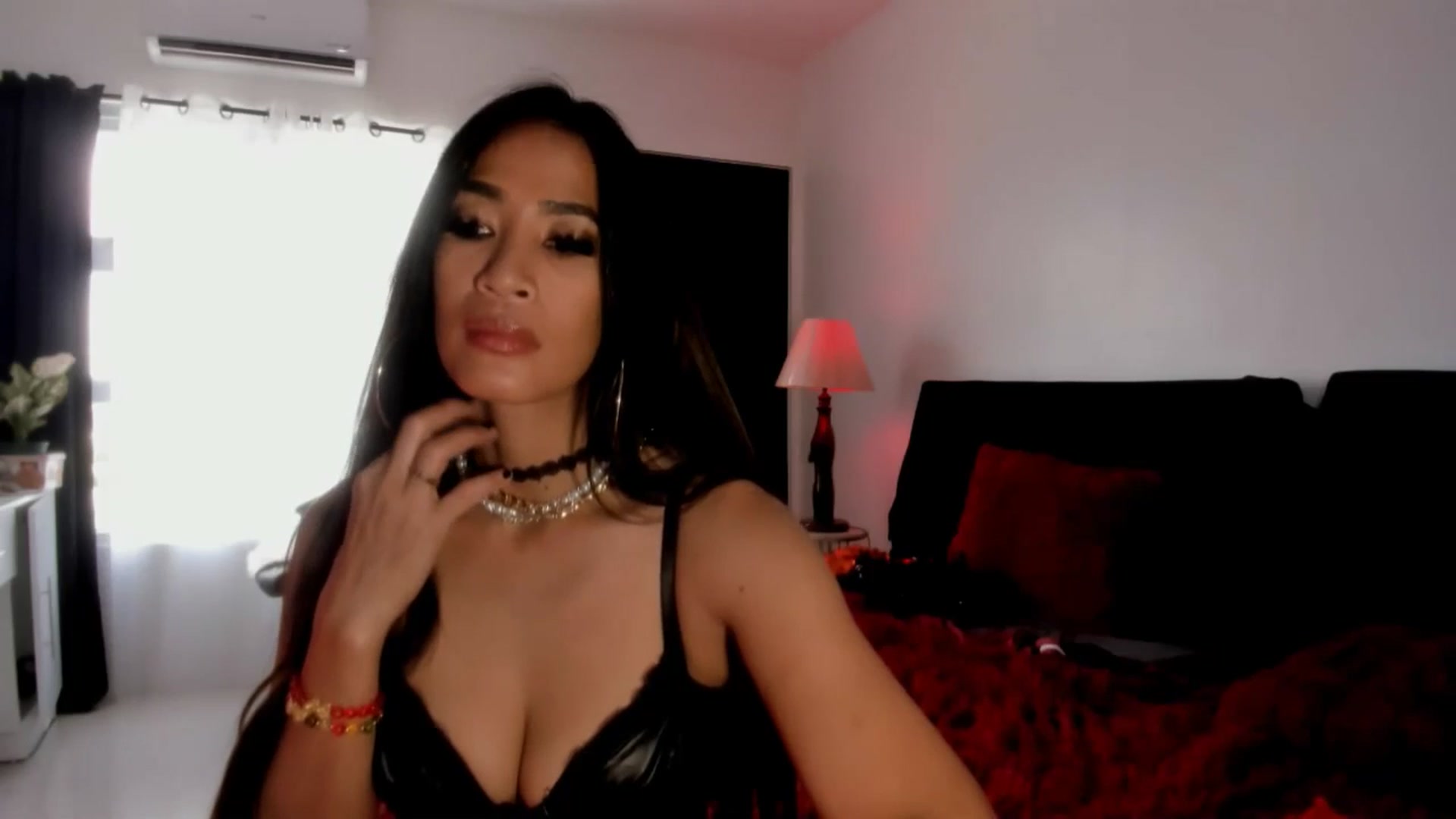 Gallery image thumbnail from ExoticGoddesX's myfreecams stream on, 06/24/2025, 04:03 image 19 of 20