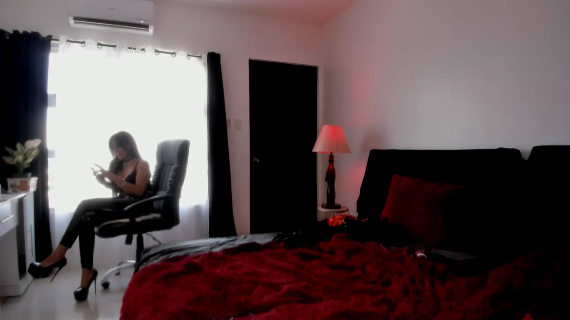 Gallery image thumbnail from ExoticGoddesX's myfreecams stream on, 06/24/2025, 05:03 image 4 of 20