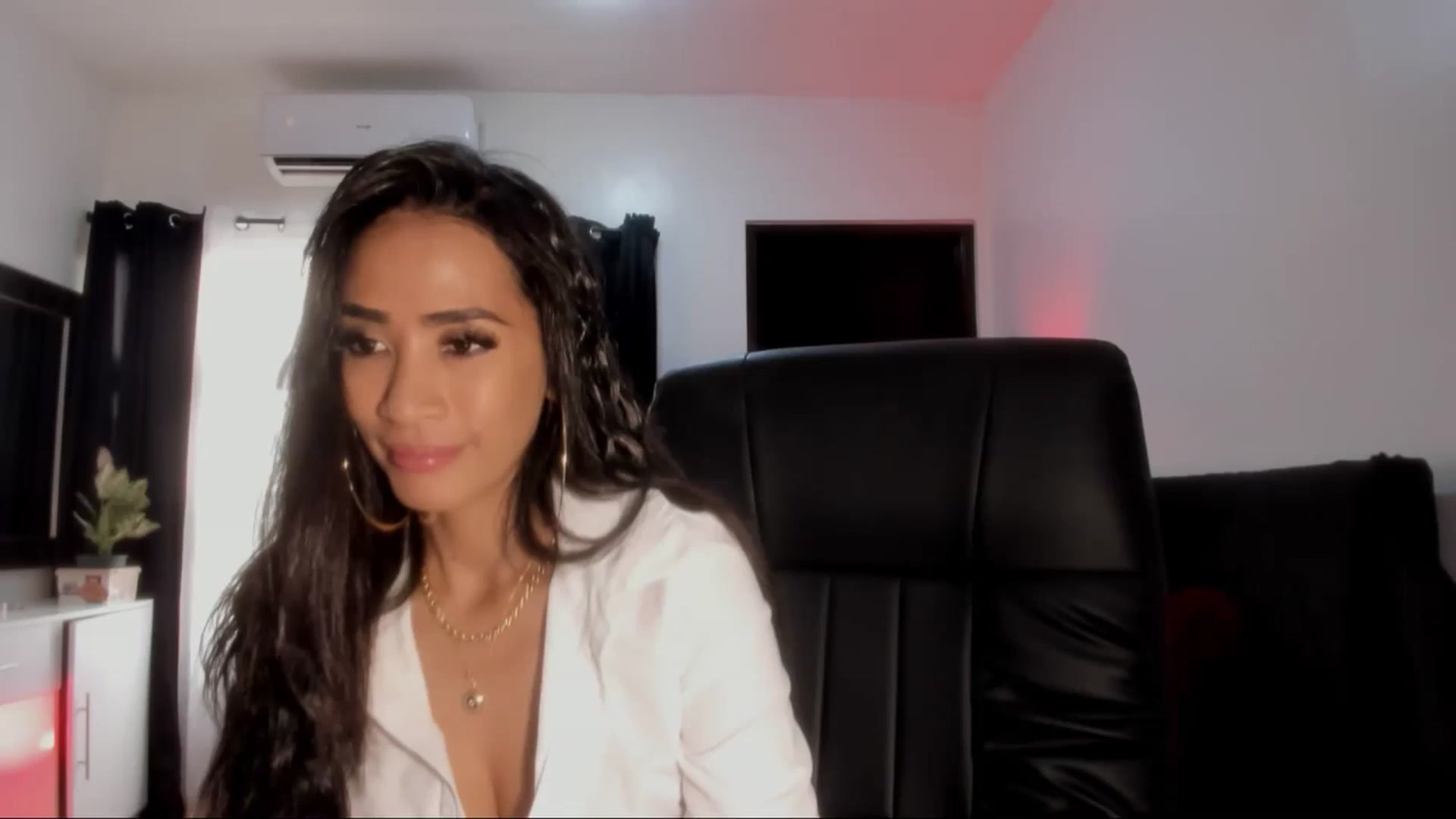 Gallery image thumbnail from ExoticGoddesX's myfreecams stream on, 07/13/2025, 24:36 image 8 of 20
