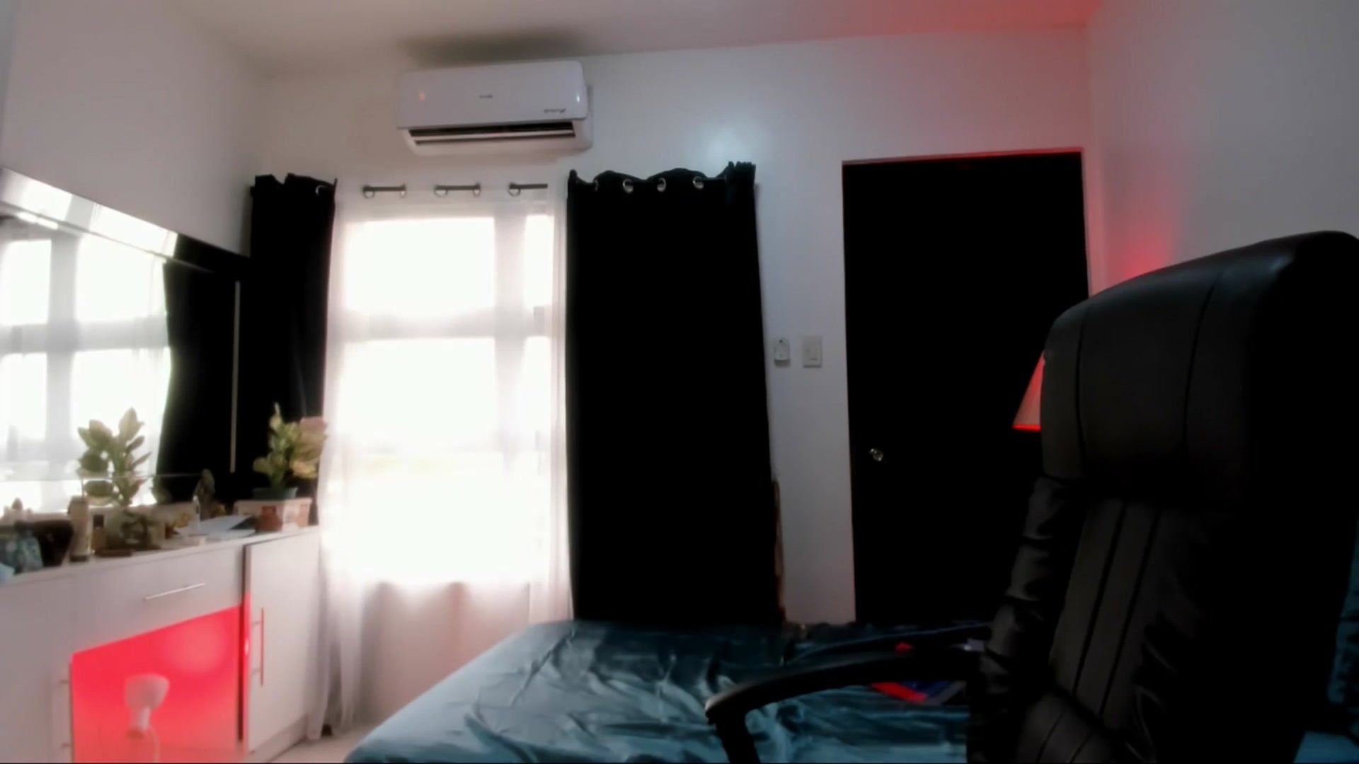 Gallery image thumbnail from ExoticGoddesX's myfreecams stream on, 07/20/2025, 01:20 image 17 of 20