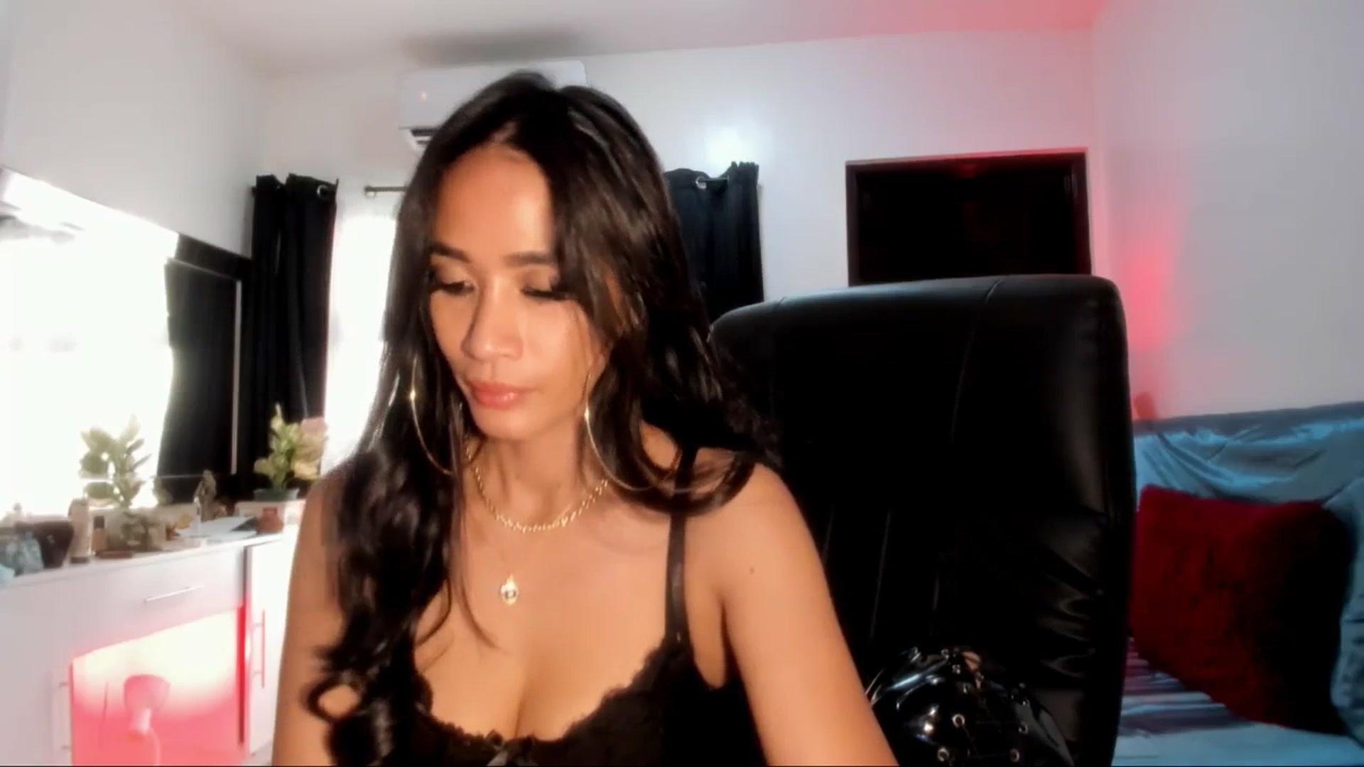 Gallery image thumbnail from ExoticGoddesX's myfreecams stream on, 07/20/2025, 01:20 image 16 of 20