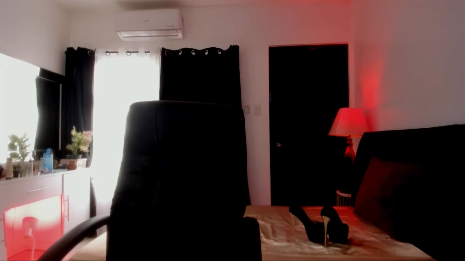 Gallery image thumbnail from ExoticGoddesX's myfreecams stream on, 07/21/2025, 24:22 image 16 of 20