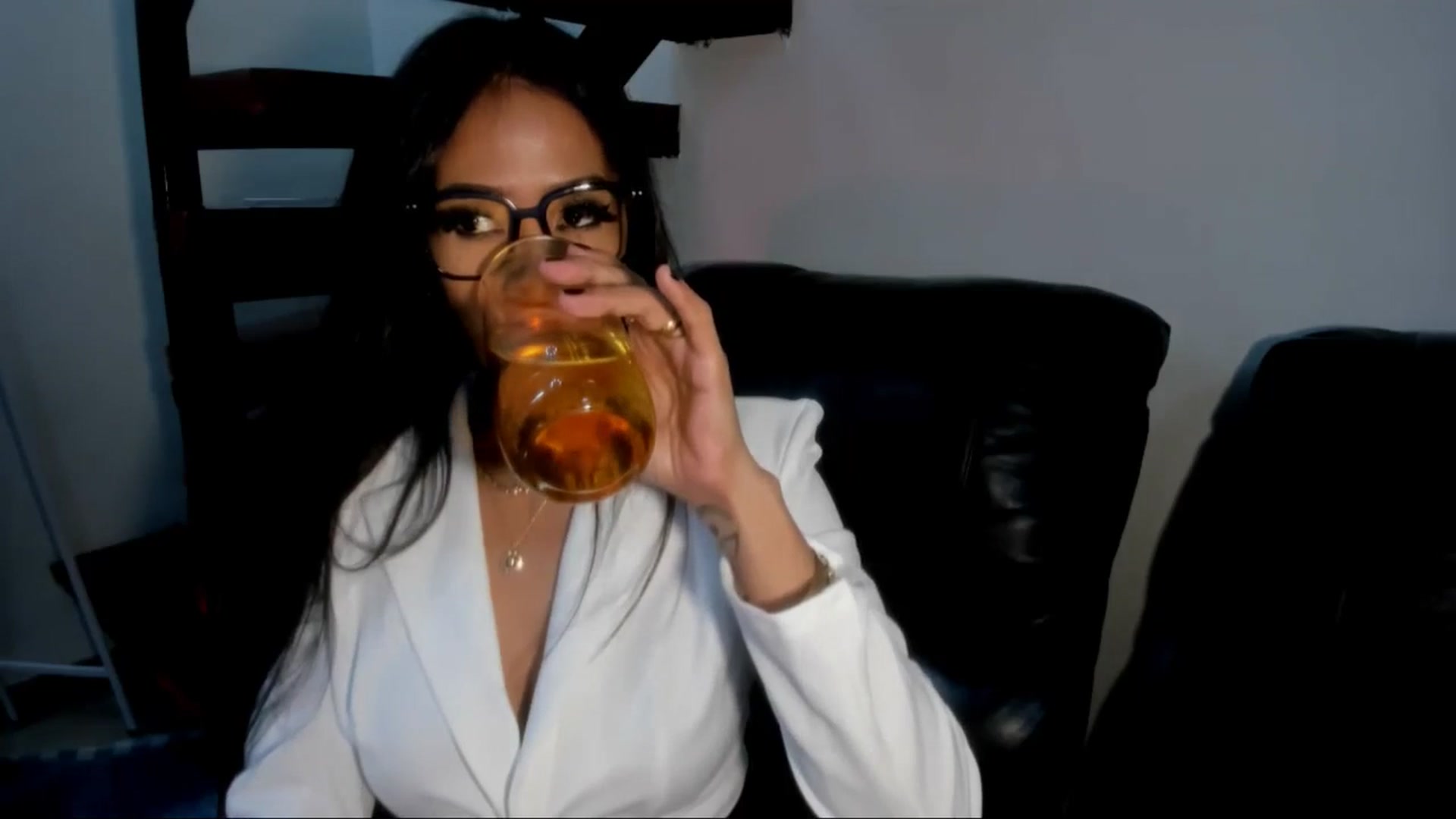 Gallery image thumbnail from ExoticGoddesX's myfreecams stream on, 08/19/2025, 01:29 image 12 of 20