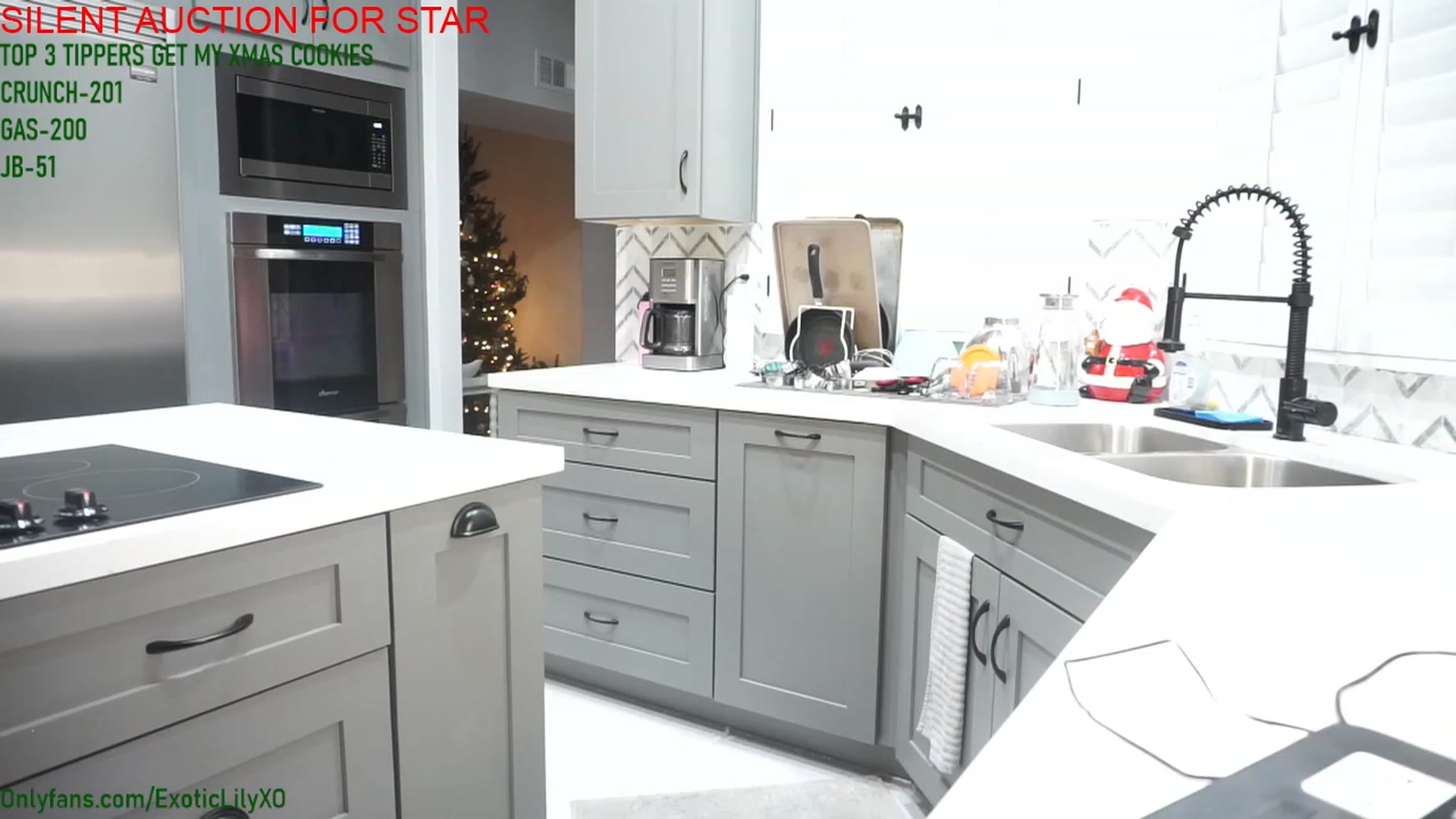 Gallery image thumbnail from ExoticLilyXO's myfreecams stream on, 12/12/2022, 06:41 image 16 of 20