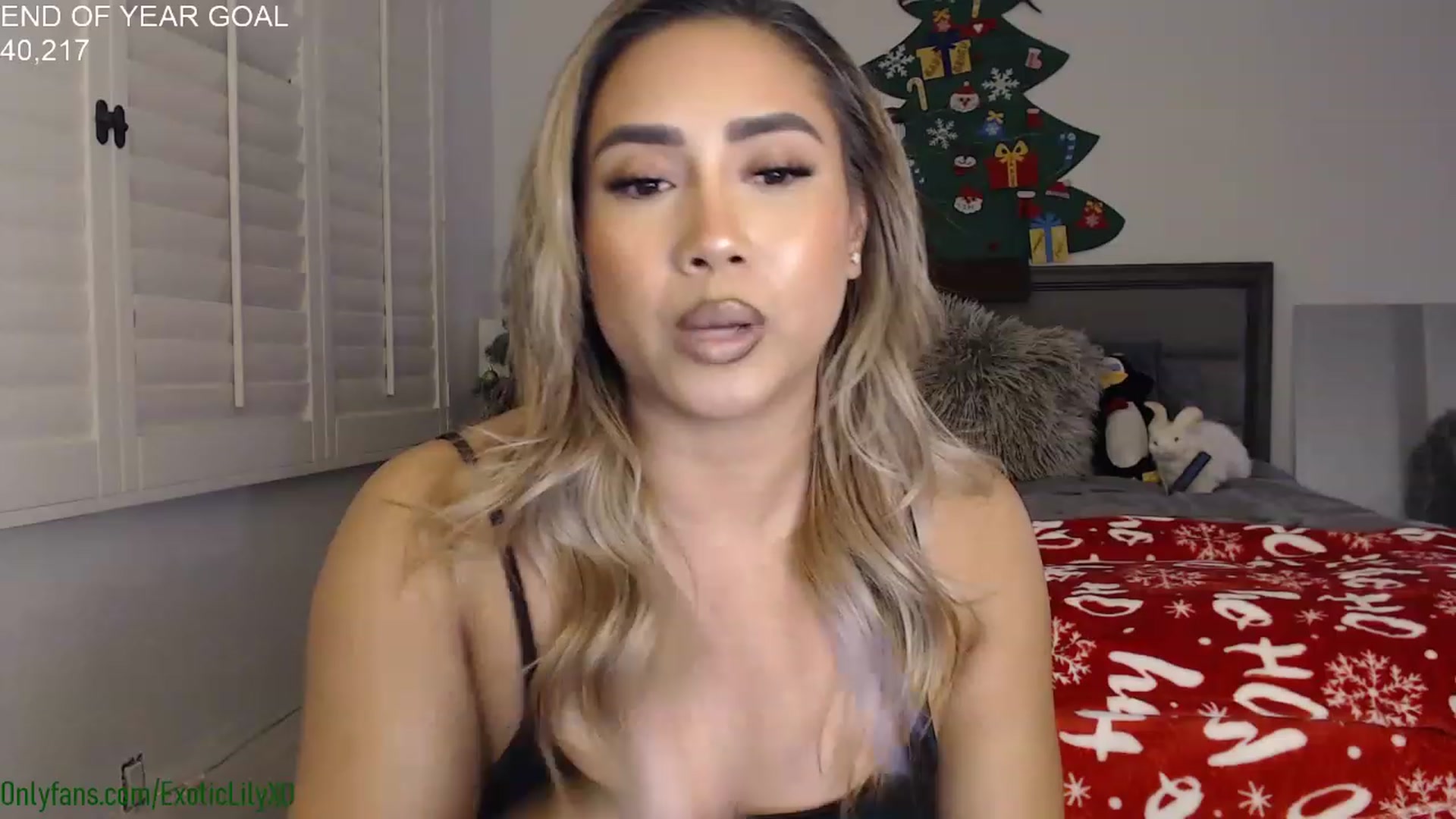 Gallery image thumbnail from ExoticLilyXO's myfreecams stream on, 12/27/2022, 05:20 image 4 of 20