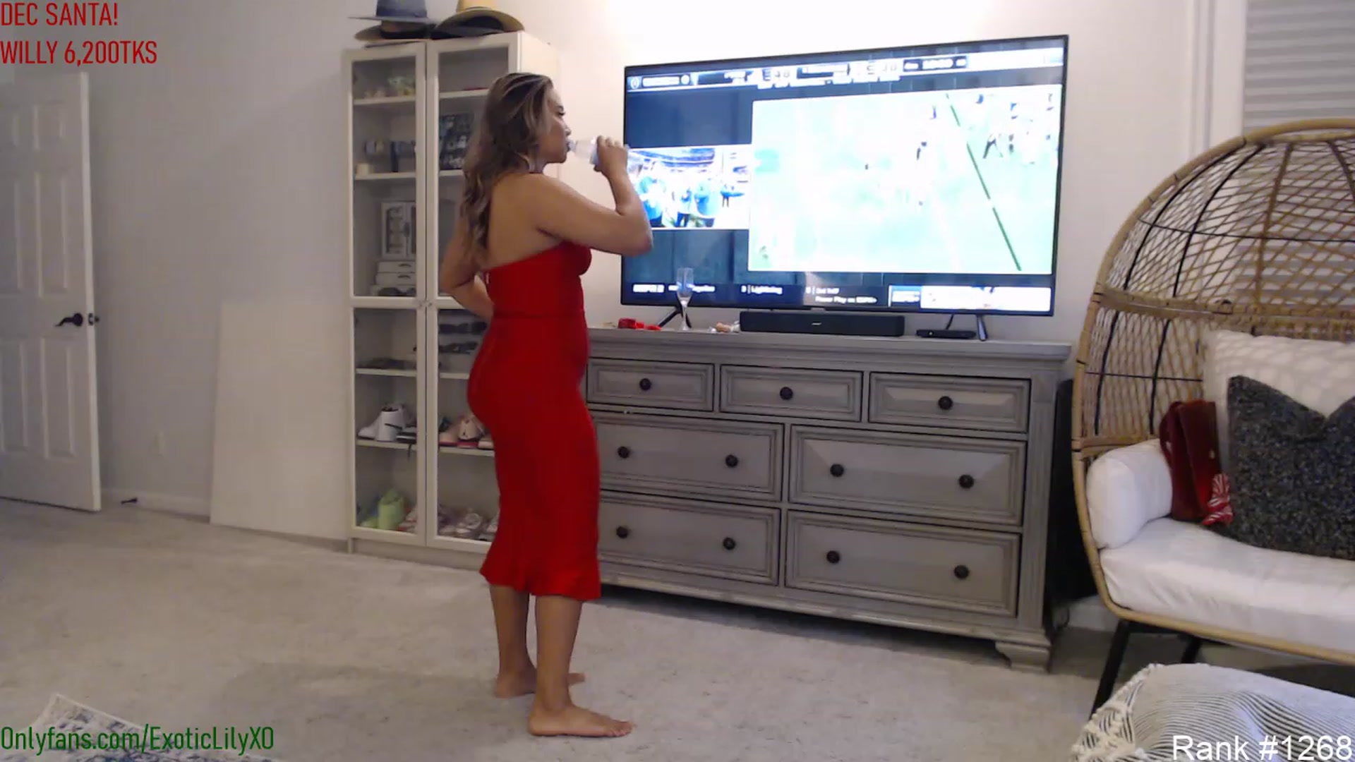 Gallery image thumbnail from ExoticLilyXO's myfreecams stream on, 01/01/2023, 24:48 image 4 of 20