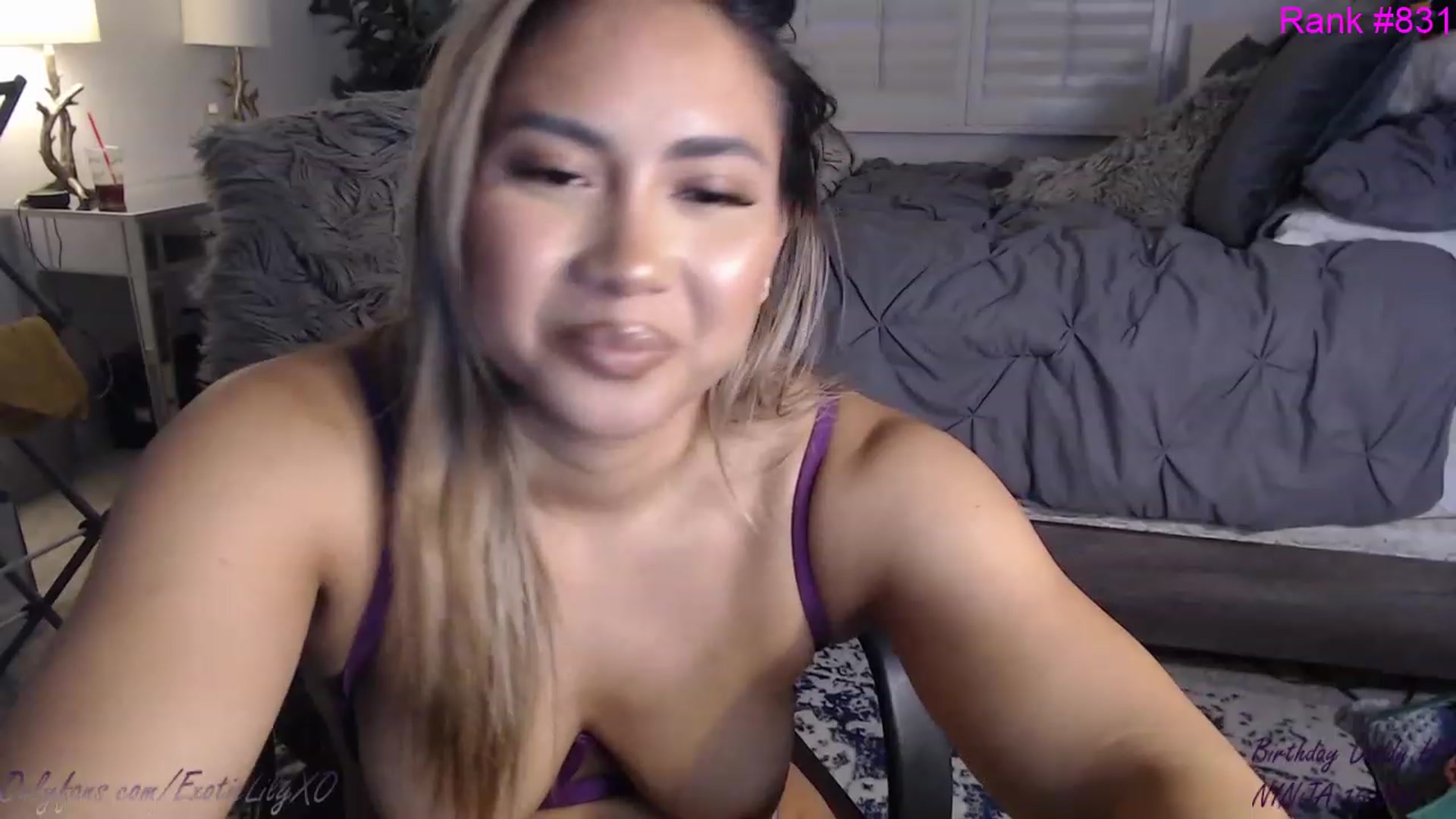 Gallery image thumbnail from ExoticLilyXO's myfreecams stream on, 01/28/2023, 01:01 image 10 of 20