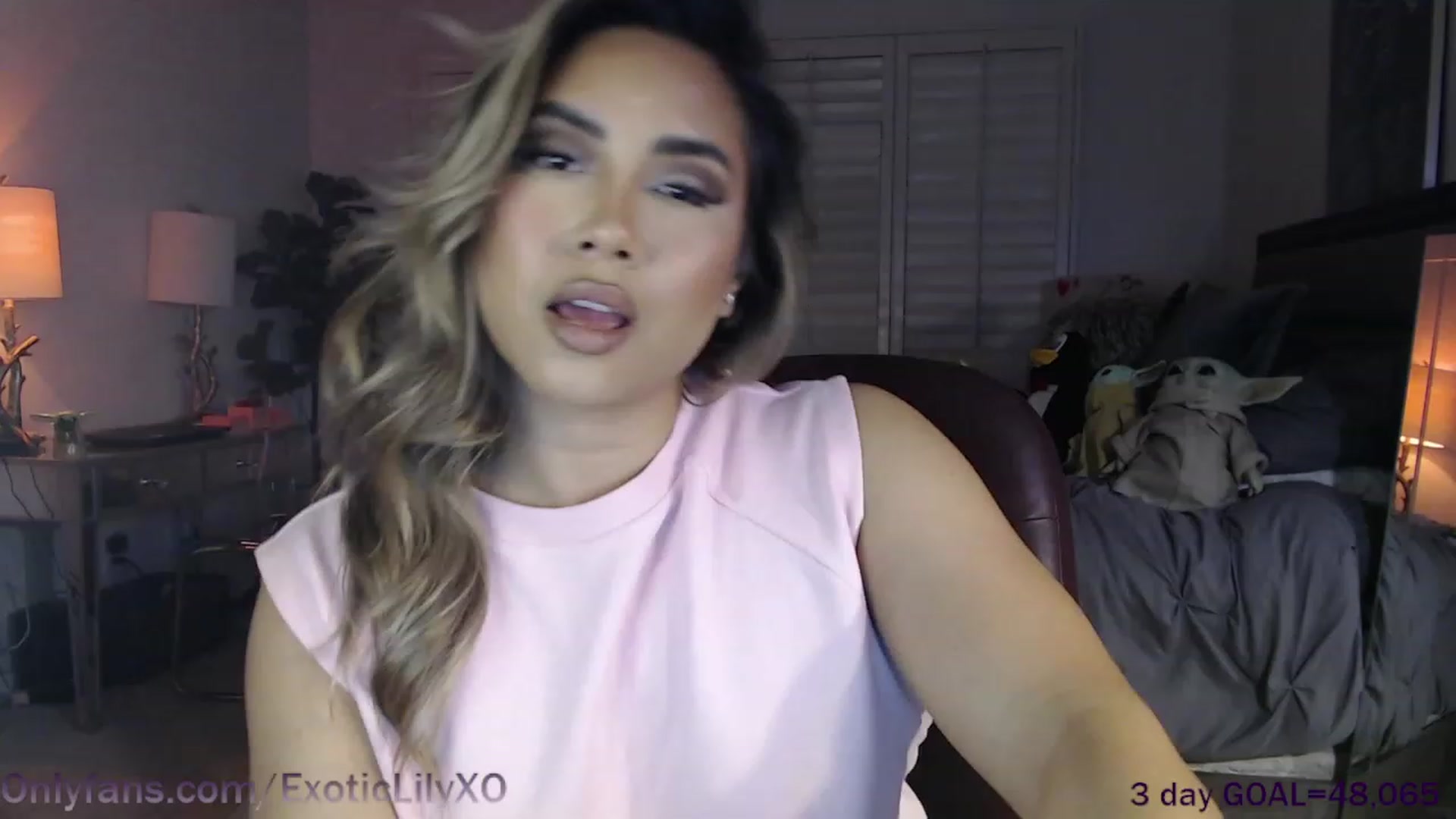 Gallery image thumbnail from ExoticLilyXO's myfreecams stream on, 03/14/2023, 03:27 image 7 of 20