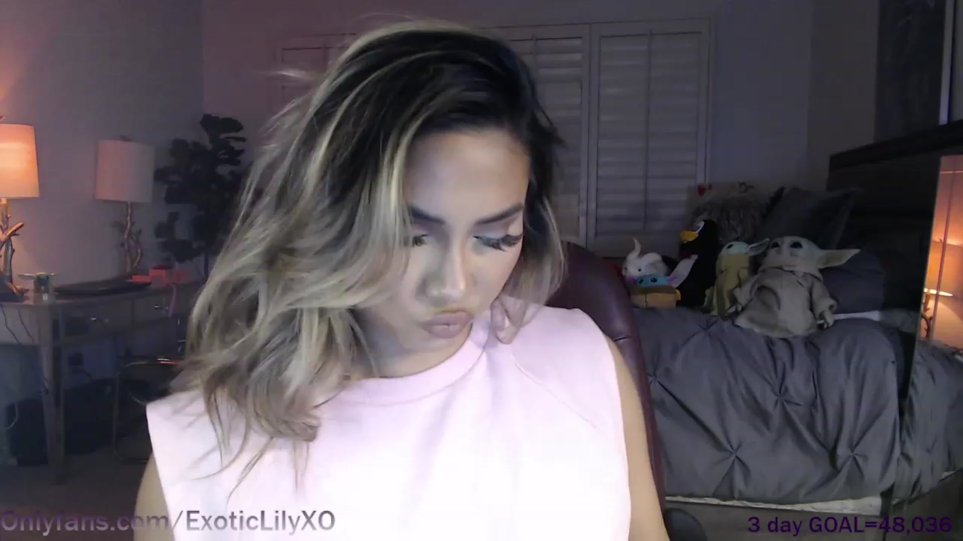 Gallery image thumbnail from ExoticLilyXO's myfreecams stream on, 03/14/2023, 03:27 image 13 of 20