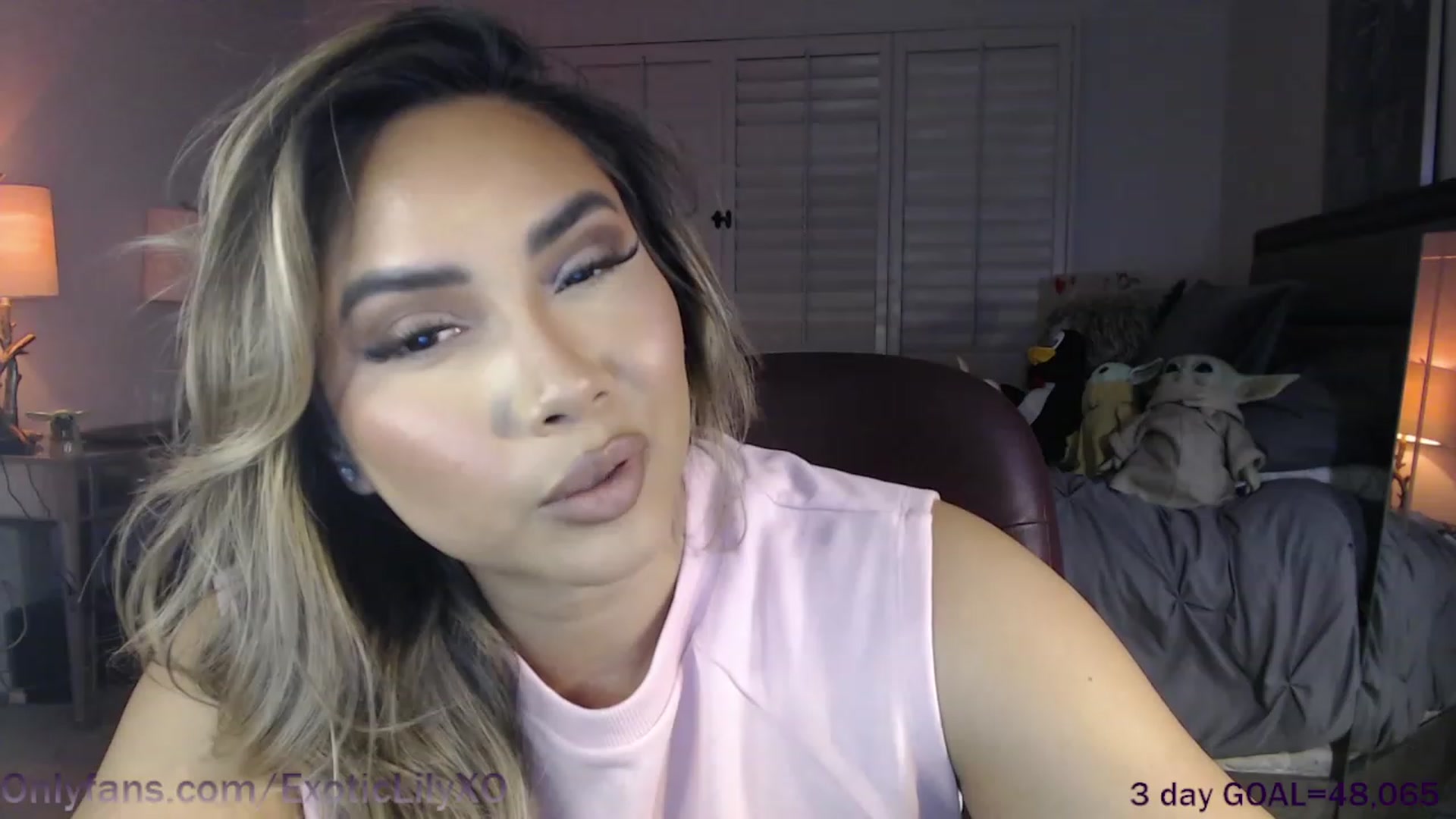 Gallery image thumbnail from ExoticLilyXO's myfreecams stream on, 03/14/2023, 03:27 image 11 of 20