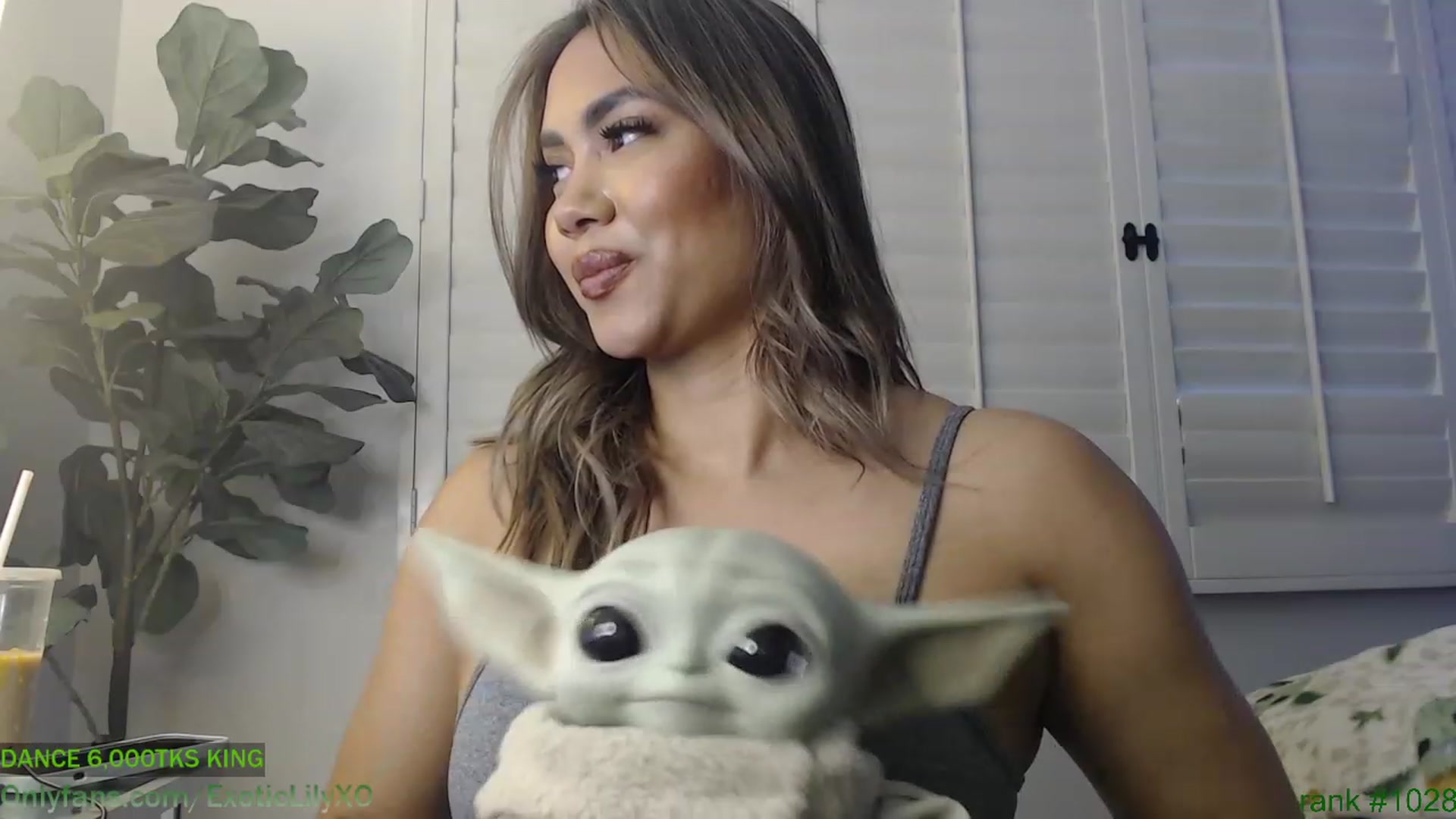 Gallery image thumbnail from ExoticLilyXO's myfreecams stream on, 03/23/2023, 24:03 image 19 of 20