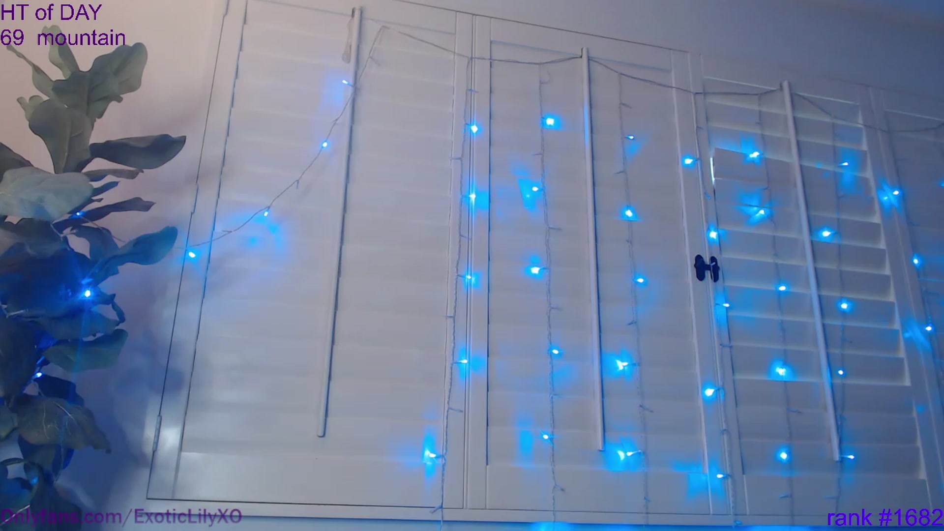 Gallery image thumbnail from ExoticLilyXO's myfreecams stream on, 09/28/2023, 24:52 image 6 of 20