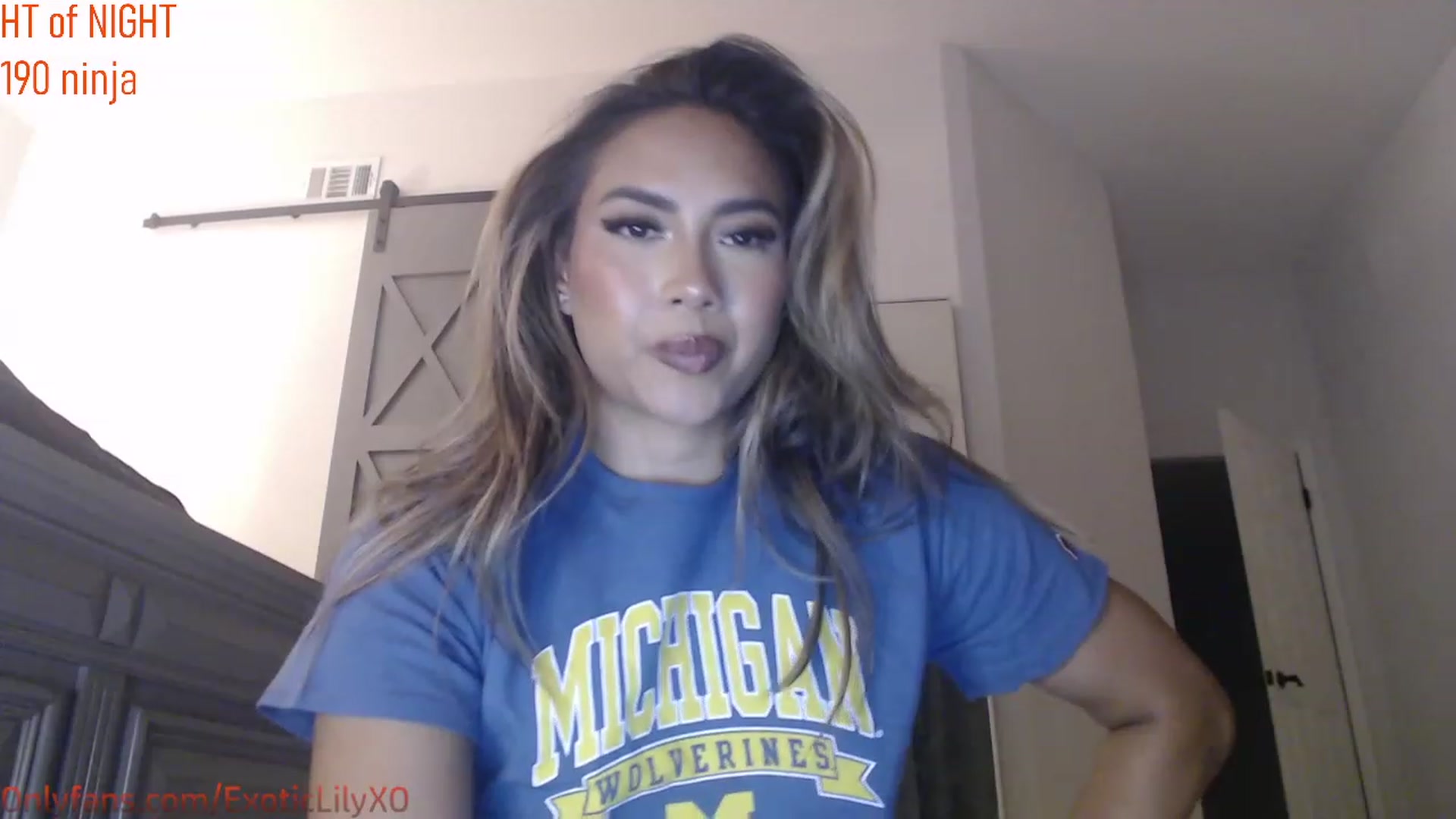Gallery image thumbnail from ExoticLilyXO's myfreecams stream on, 10/17/2023, 02:19 image 19 of 20