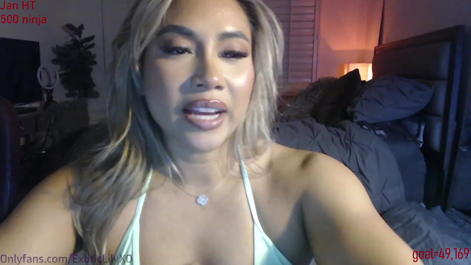Gallery image thumbnail from ExoticLilyXO's myfreecams stream on, 01/10/2024, 03:20 image 2 of 20