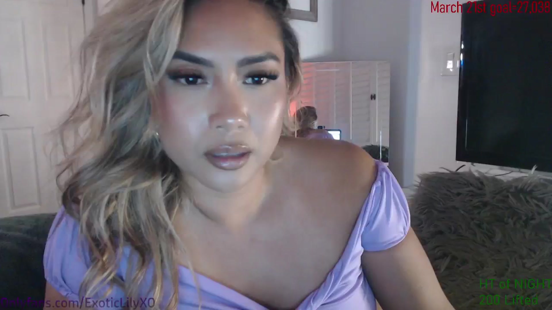 Gallery image thumbnail from ExoticLilyXO's myfreecams stream on, 03/19/2024, 01:36 image 18 of 20