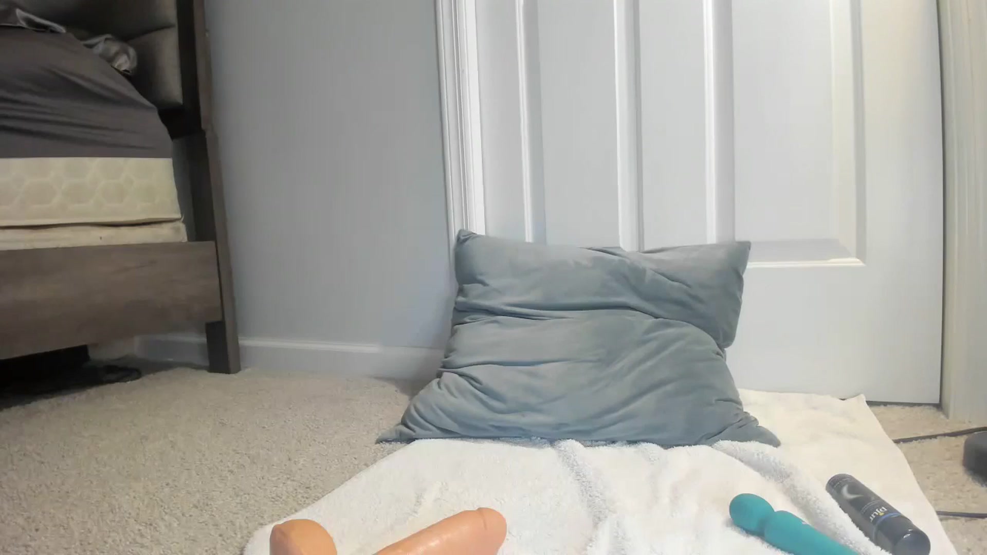Gallery image thumbnail from ExoticLilyXO's myfreecams stream on, 09/21/2024, 24:00 image 6 of 20