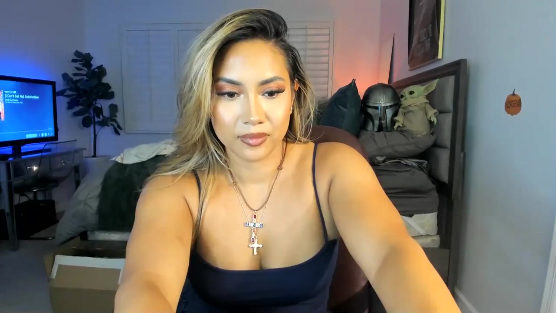 Gallery image thumbnail from ExoticLilyXO's myfreecams stream on, 11/07/2024, 01:41 image 10 of 20